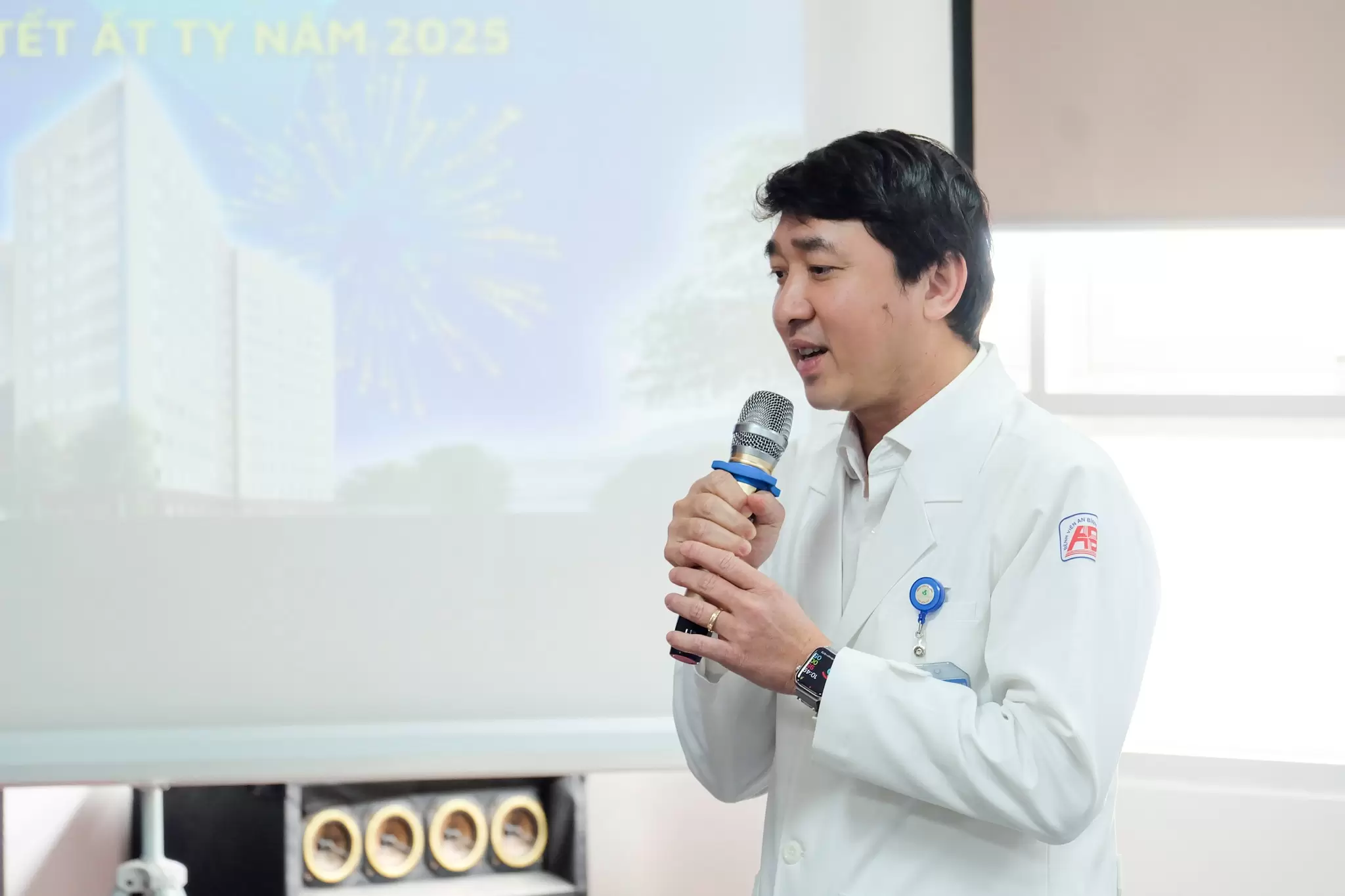 Đoàn Đại biểu Thành phố Hồ Chí Minh đến thăm và chúc tết ất tỵ 2025 tại Bệnh viện An Bình