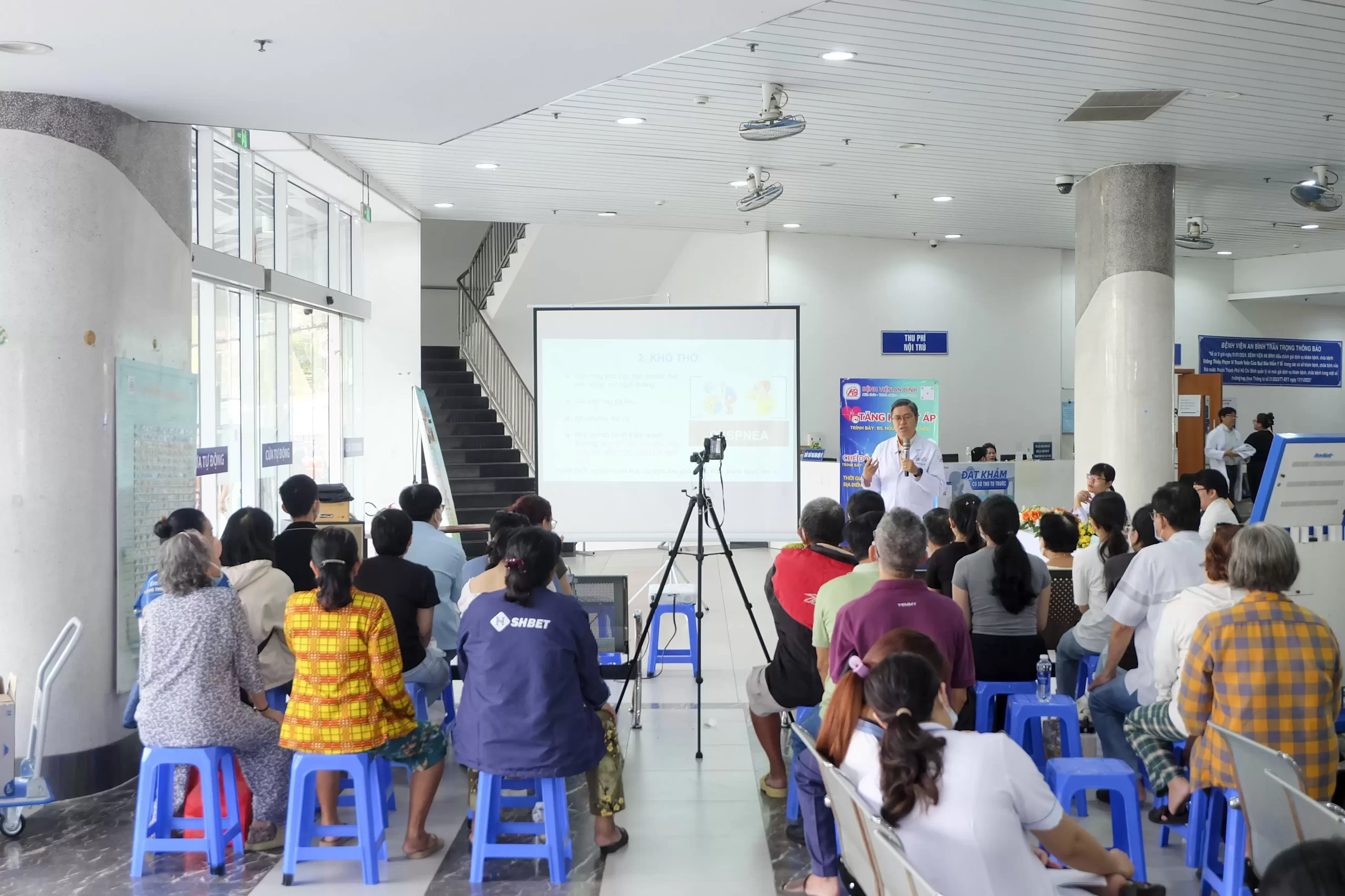 Sinh hoạt Câu lạc bộ Bệnh nhân, Khoa Nội Tim mạch và Khoa Dinh dưỡng với chủ đề: “Bệnh lý tăng huyết áp – Giảm muối vì sức khỏe“