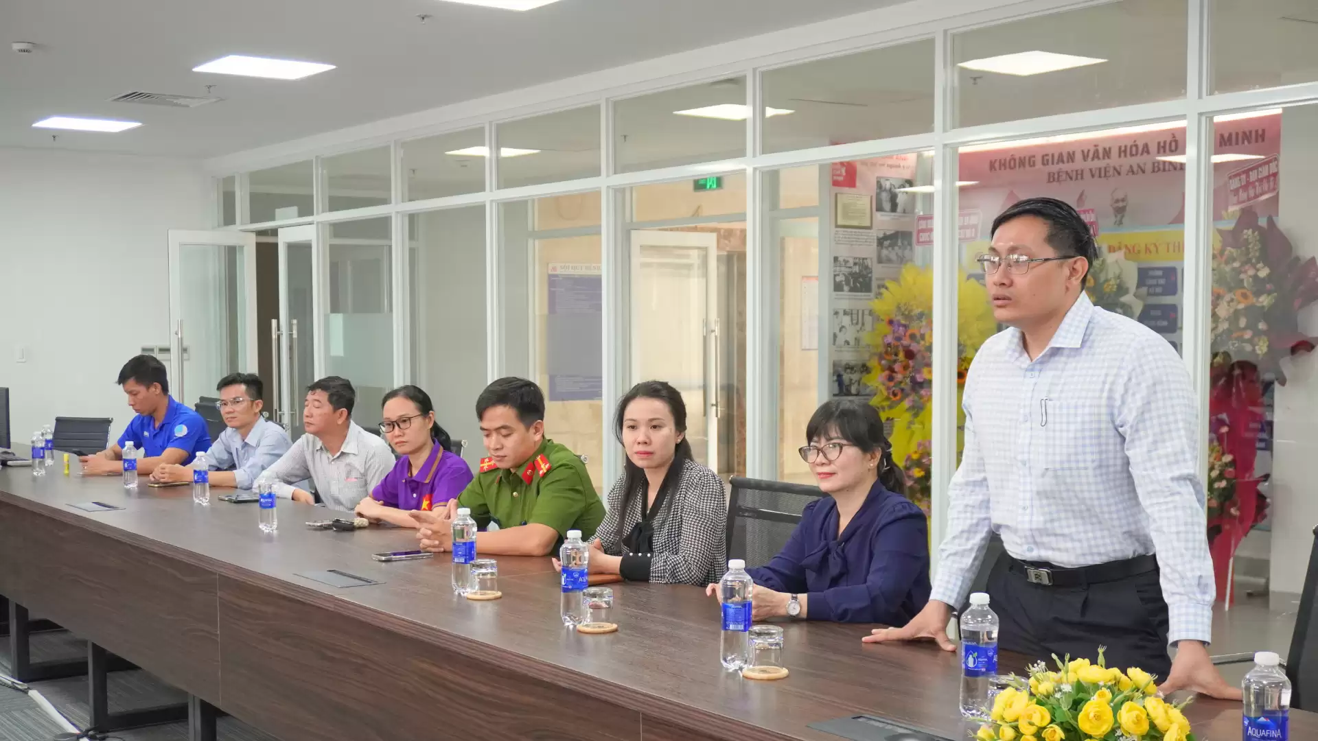 Nhân dịp kỷ niệm 70 năm Ngày Thầy thuốc Việt Nam (27/02/1955 – 27/02/2025), Ủy ban nhân dân Phường 7, Quận 5 gửi lời chúc mừng đến toàn thể đội ngũ y bác sĩ, cán bộ, nhân viên y tế của Bệnh viện An Bình.