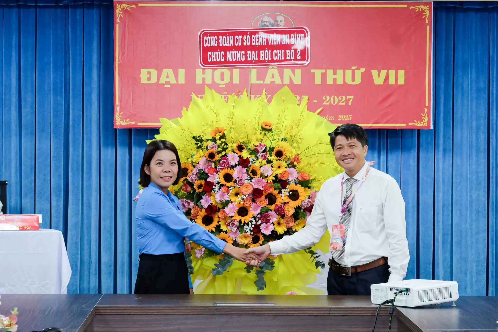 Chi bộ 2 thuộc Đảng bộ Bệnh viện An Bình tổ chức thành công Đại hội lần thứ VII, nhiệm kỳ 2025 – 2027
