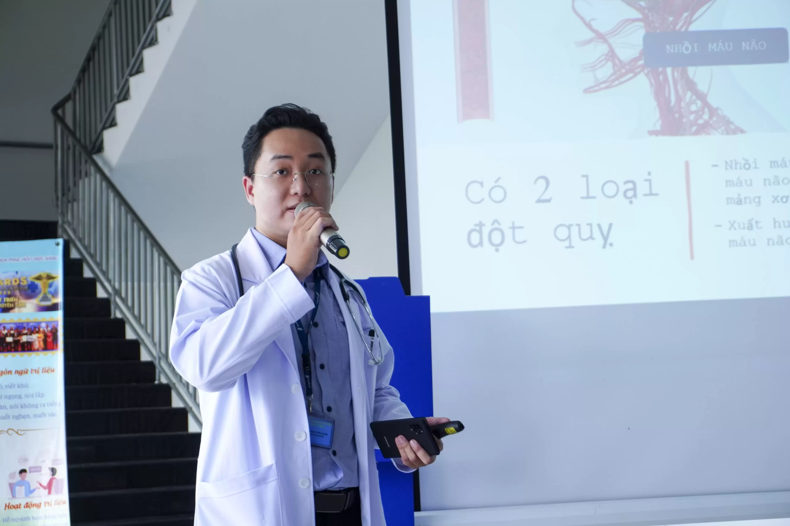 Sinh hoạt Câu lạc bộ Bệnh nhân Khoa Nội thần kinh – Chủ đề: “Tăng huyết áp và đột quỵ – Mối liên kết nguy hiểm”
