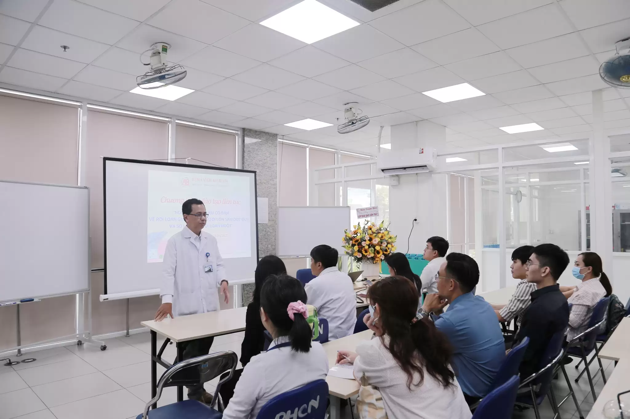 Khai giảng khóa đào tạo liên tục “Ngôn ngữ trị liệu cơ bản về rối loạn giao tiếp ở người lớn sau đột quỵ và sơ lược về rối loạn nuốt” Khóa 2