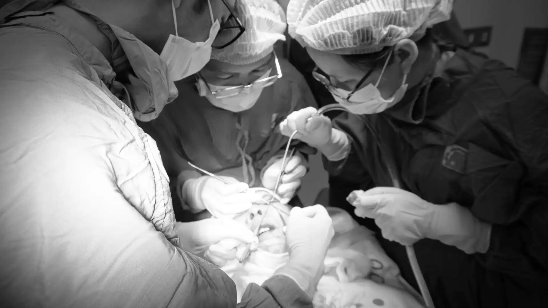 Phẫu thuật thành công 2 ca “Gãy xương hàm – gò má” tại Bệnh viện An Bình
