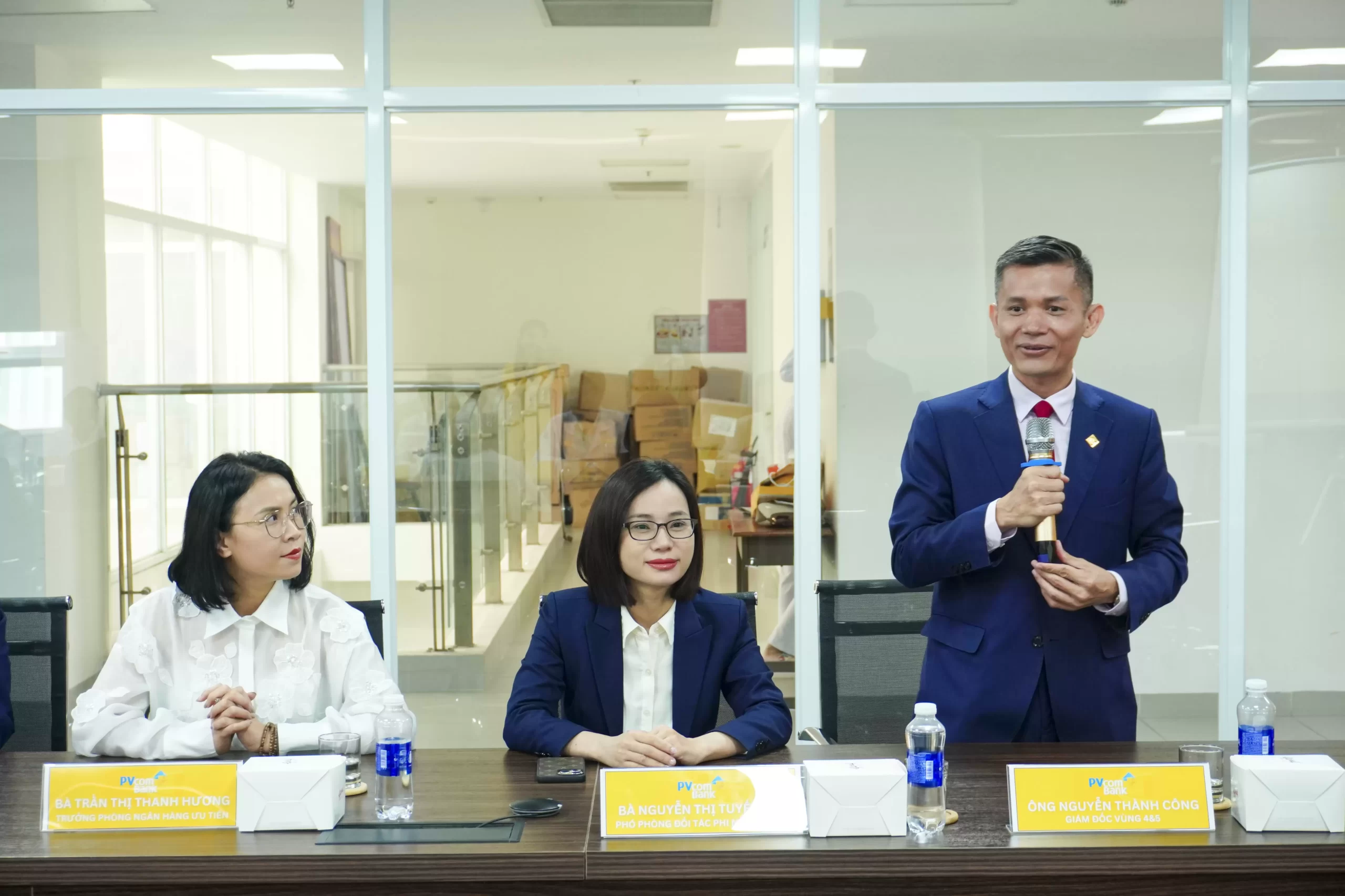 Bệnh viện An Bình và Ngân hàng TMCP Đại Chúng Việt Nam (PVcombank) ký kết hợp tác.