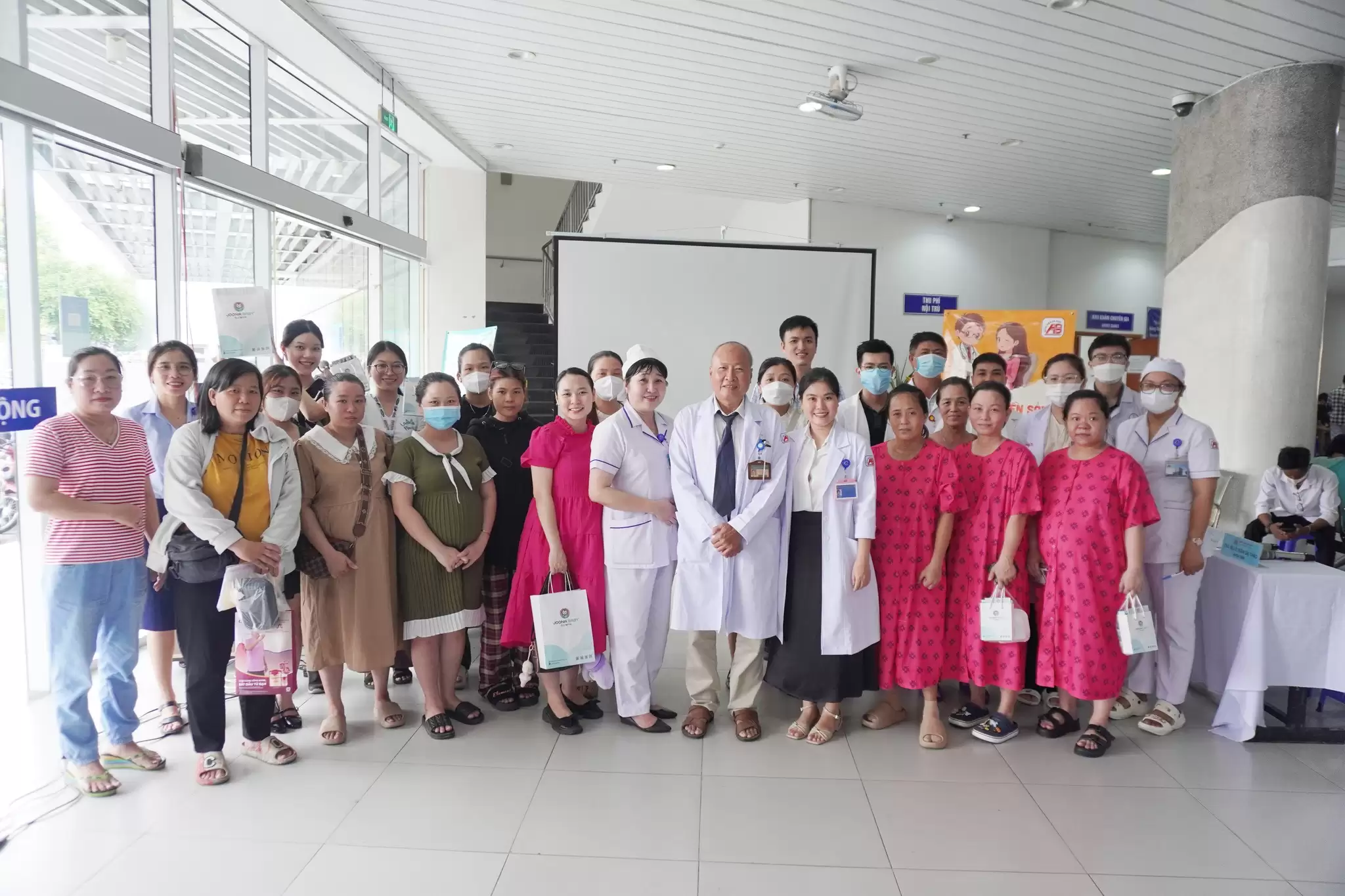 Lớp học tiền sản tháng 4: “Các biện pháp ngừa thai sau sinh”