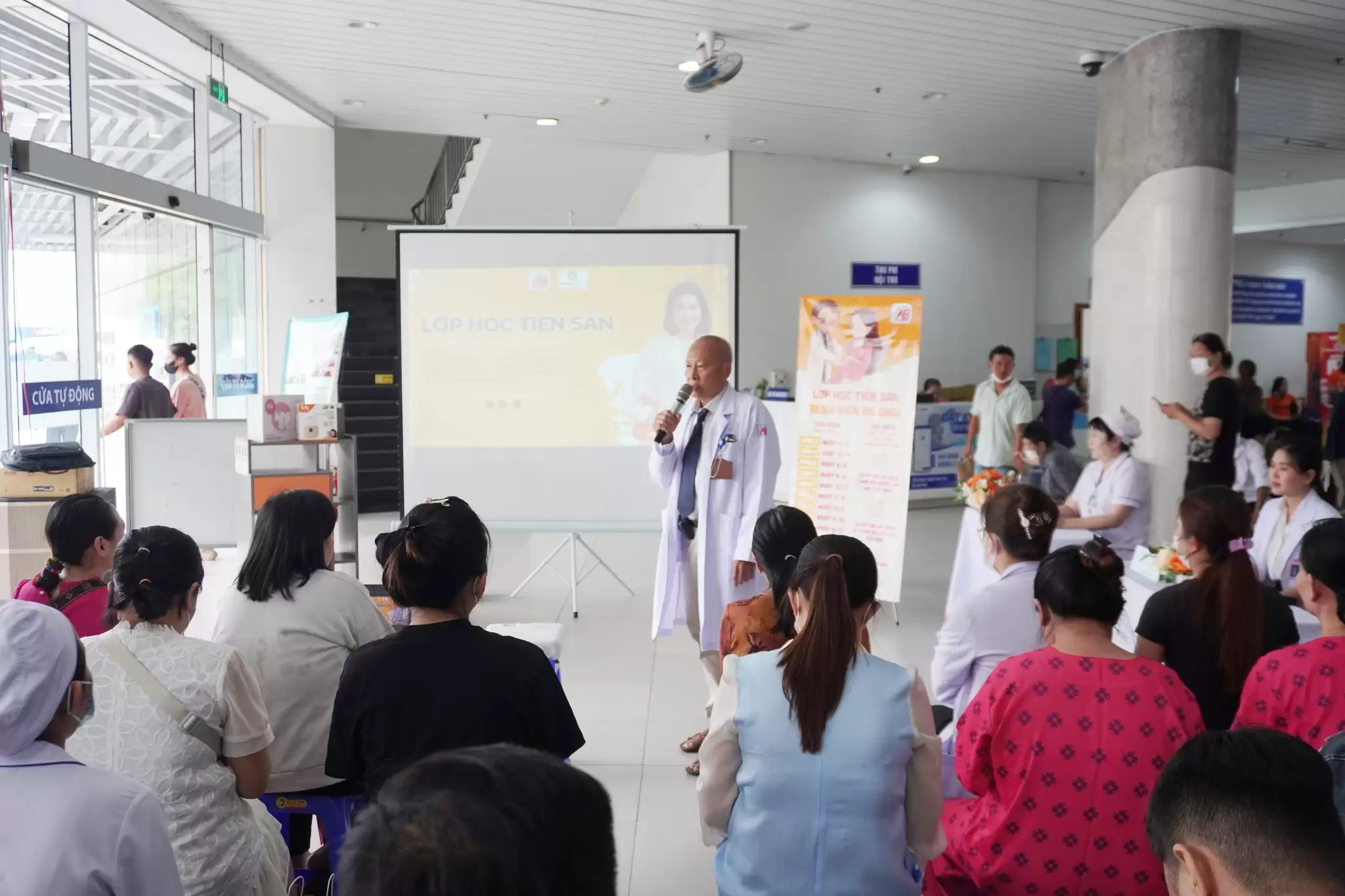 Lớp học tiền sản tháng 4: “Các biện pháp ngừa thai sau sinh”