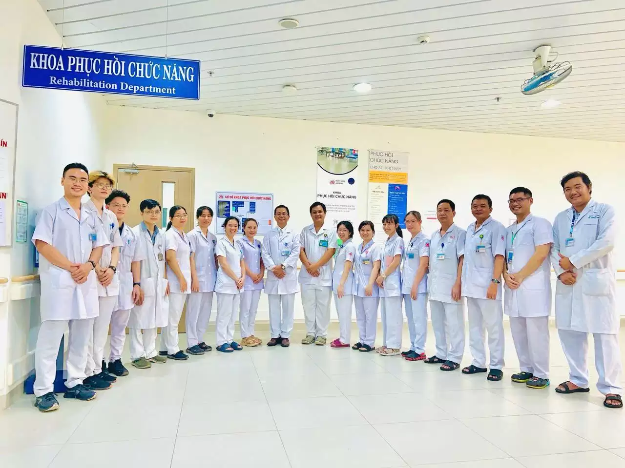 Khen thưởng học viên thạc sĩ có bài báo quốc tế