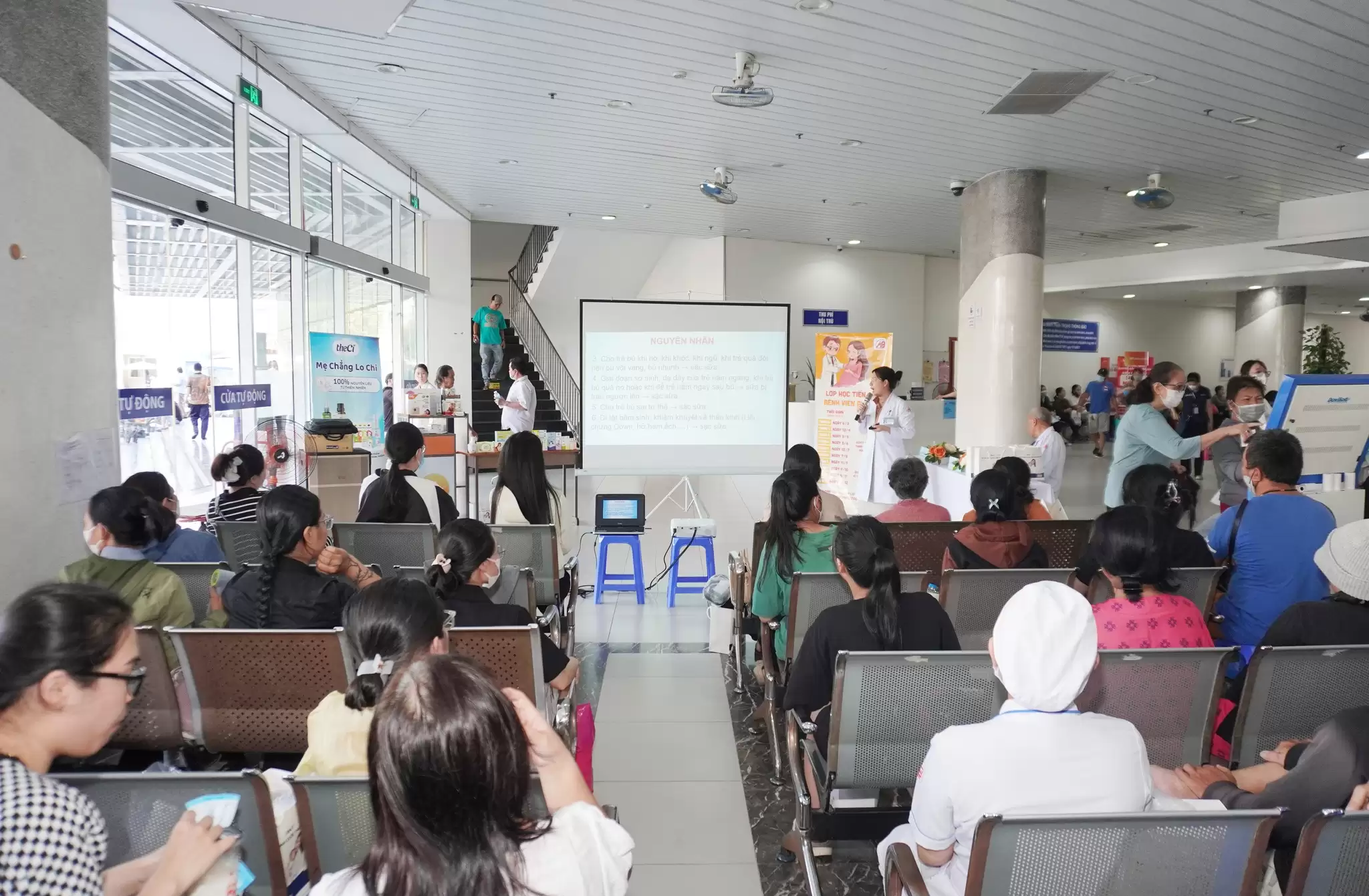 Lớp học tiền sản tháng 5: “Sơ cứu trẻ sơ sinh sặc sữa”
