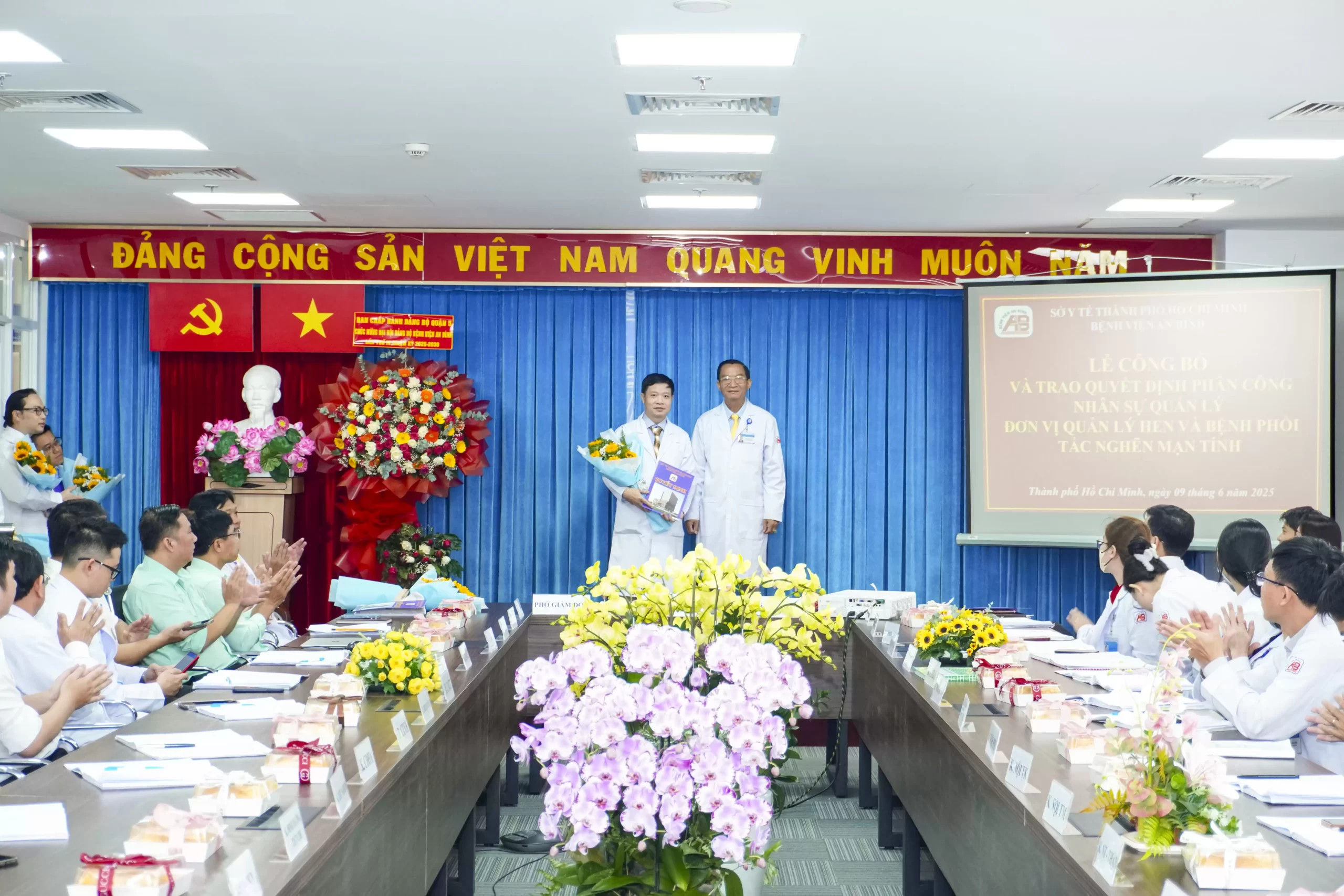 Bệnh viện An Bình tổ chức Lễ công bố và trao Quyết định bổ nhiệm lại, Quyết định phân công nhân sự quản lý các Đơn vị