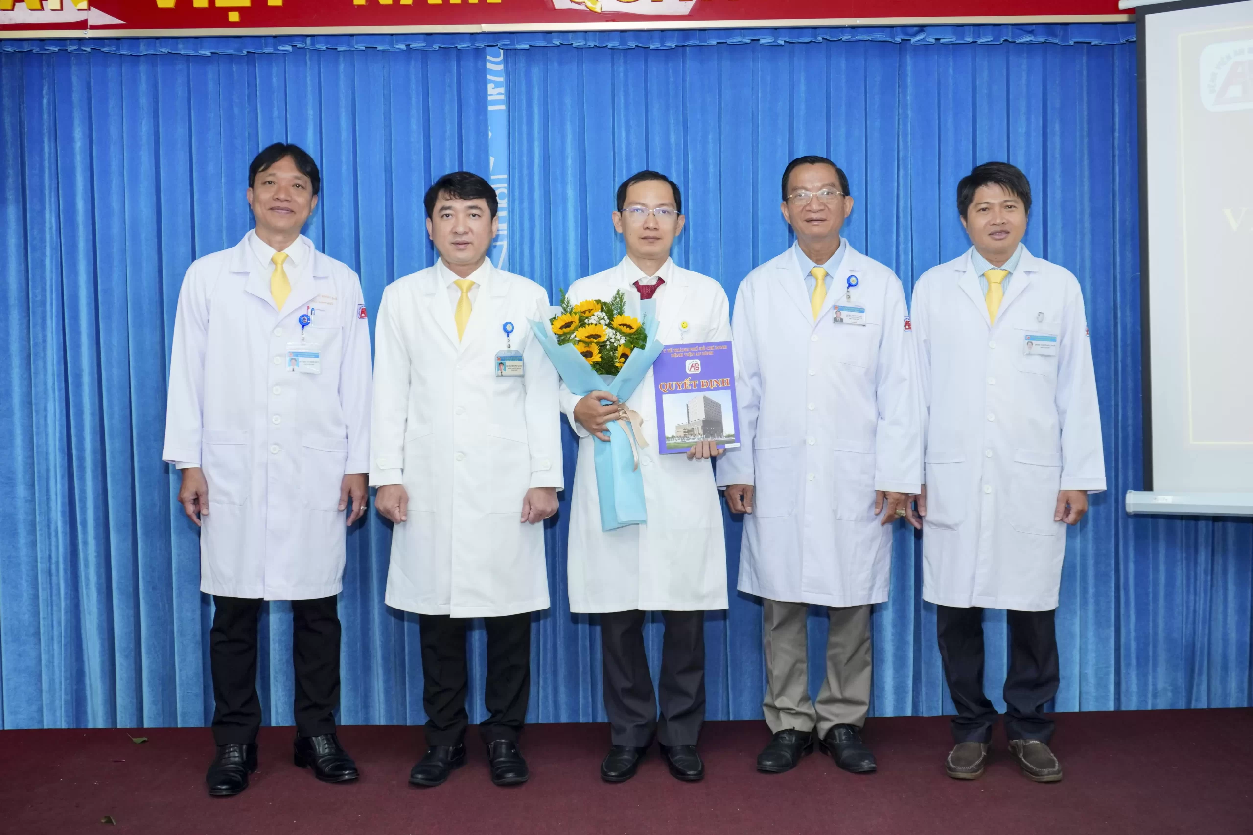 Bệnh viện An Bình tổ chức Lễ công bố và trao Quyết định bổ nhiệm lại, Quyết định phân công nhân sự quản lý các Đơn vị