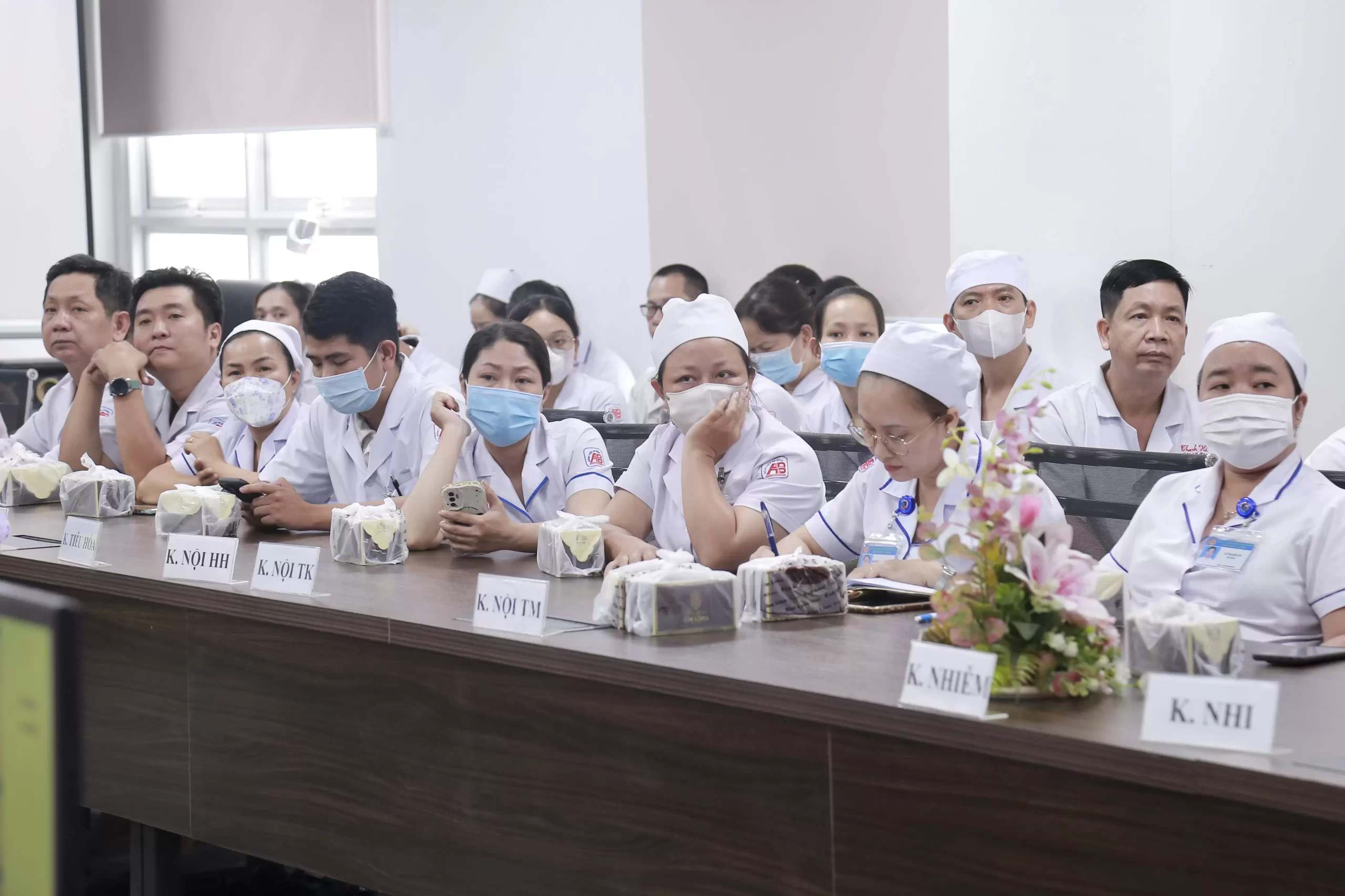 Sinh hoạt Khoa học kỹ thuật Điều dưỡng – Chủ đề Dinh dưỡng sau xuất viện và Quy trình truyền máu an toàn.