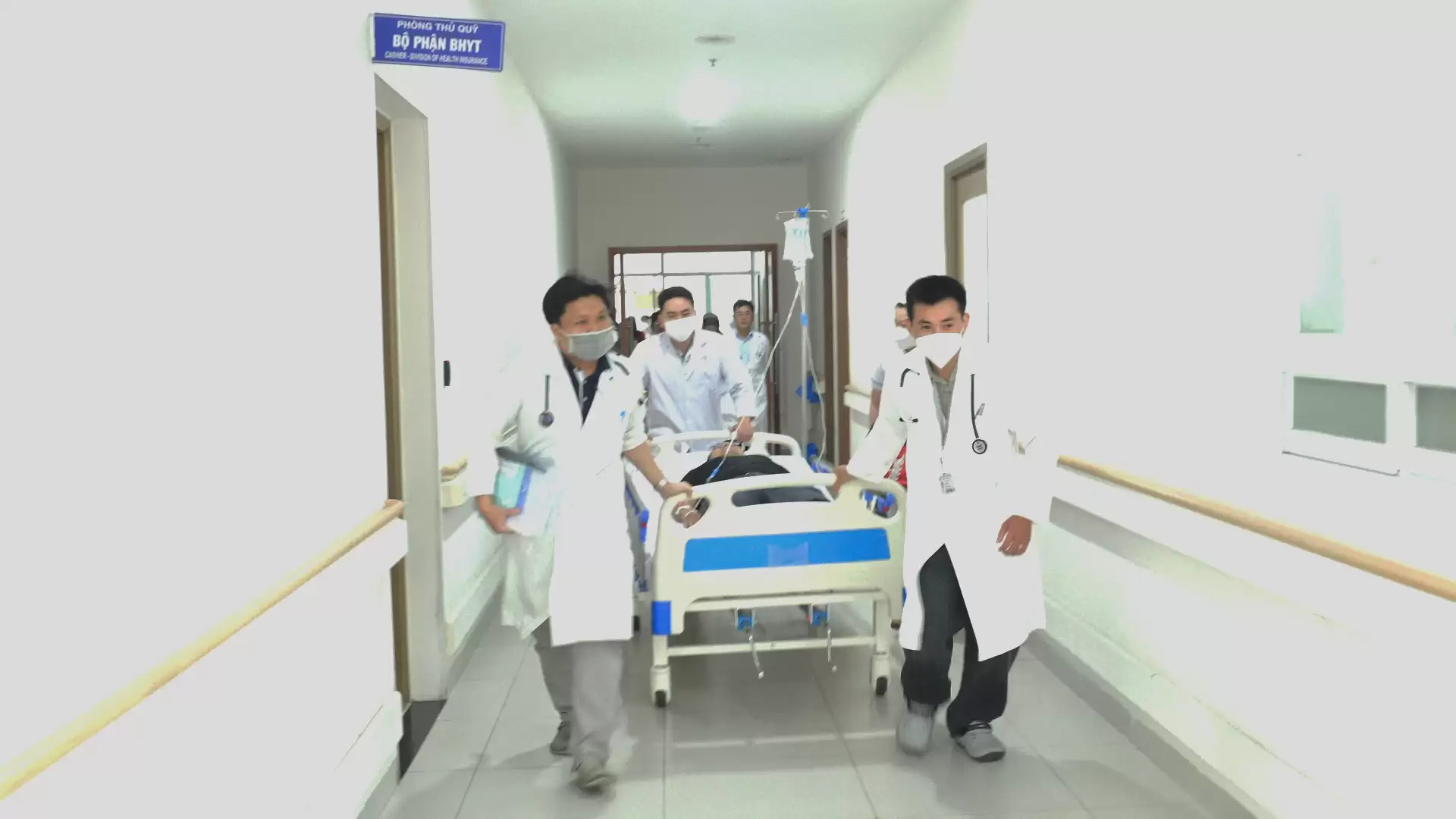 Sinh hoạt Khoa học kỹ thuật – Chuyên đề “Vai trò cấp cứu đột quỵ ngoại viện và sự cần thiết của việc phối hợp cấp cứu đột quỵ nội – ngoại viện”
