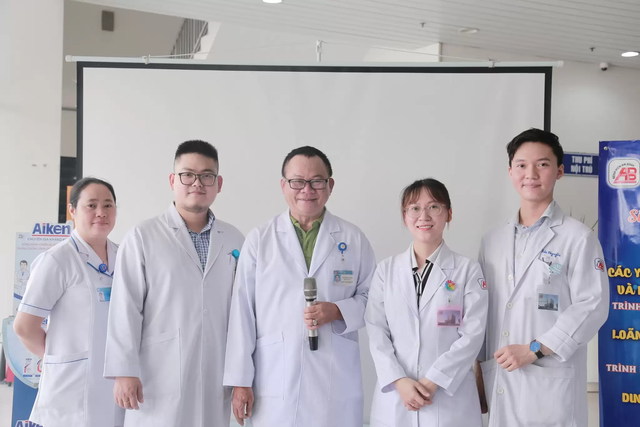 SINH HOẠT CÂU LẠC BỘ BỆNH NHÂN KHOA NỘI TIM MẠCH VÀ KHOA DINH DƯỠNG