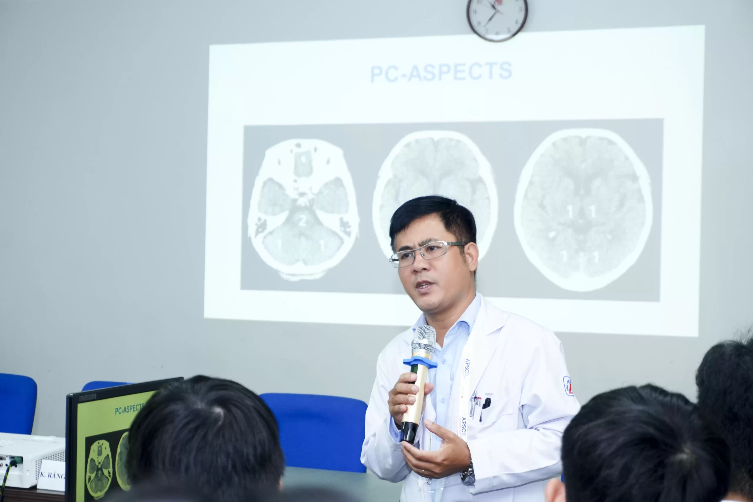 Sinh hoạt Khoa học kỹ thuật – Chuyên đề “Vai trò cấp cứu đột quỵ ngoại viện và sự cần thiết của việc phối hợp cấp cứu đột quỵ nội – ngoại viện”