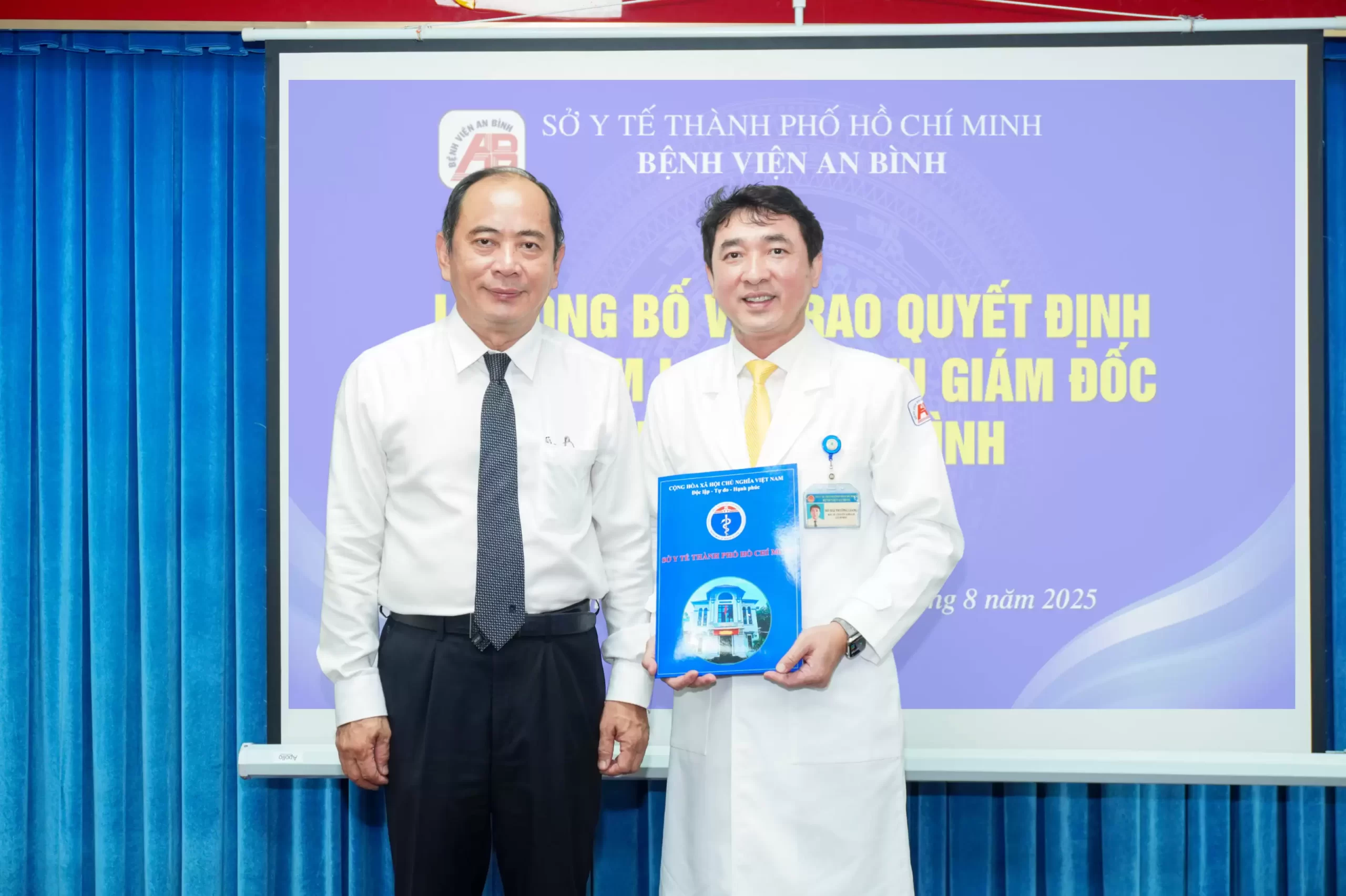 Lễ công bố và trao Quyết định bổ nhiệm lại chức vụ Giám đốc Bệnh viện An Bình