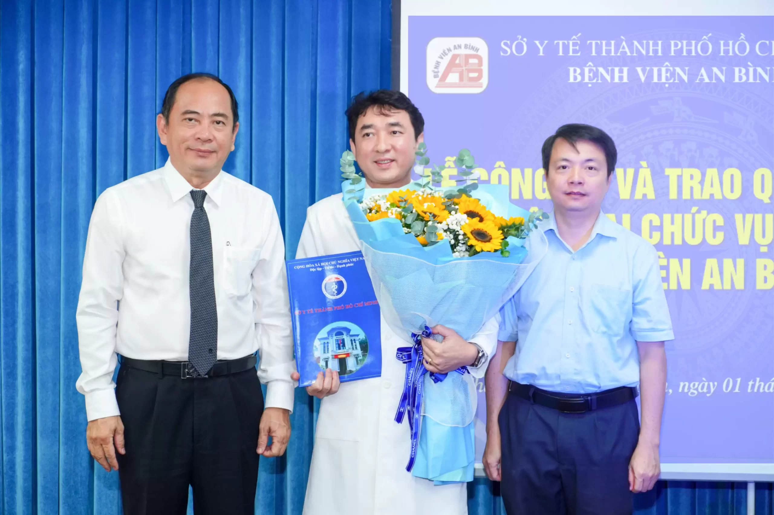 Lễ công bố và trao Quyết định bổ nhiệm lại chức vụ Giám đốc Bệnh viện An Bình
