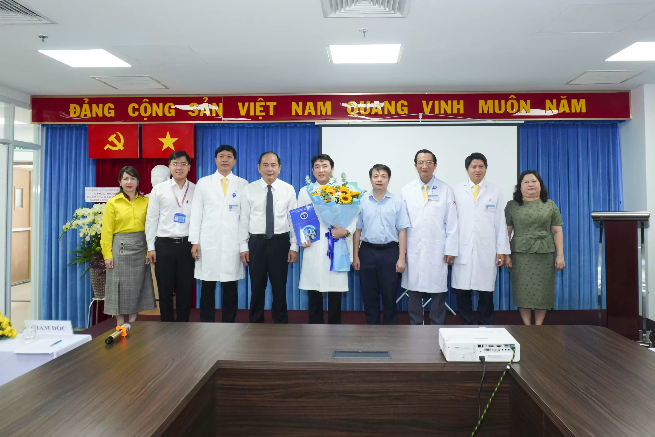 Lễ công bố và trao Quyết định bổ nhiệm lại chức vụ Giám đốc Bệnh viện An Bình