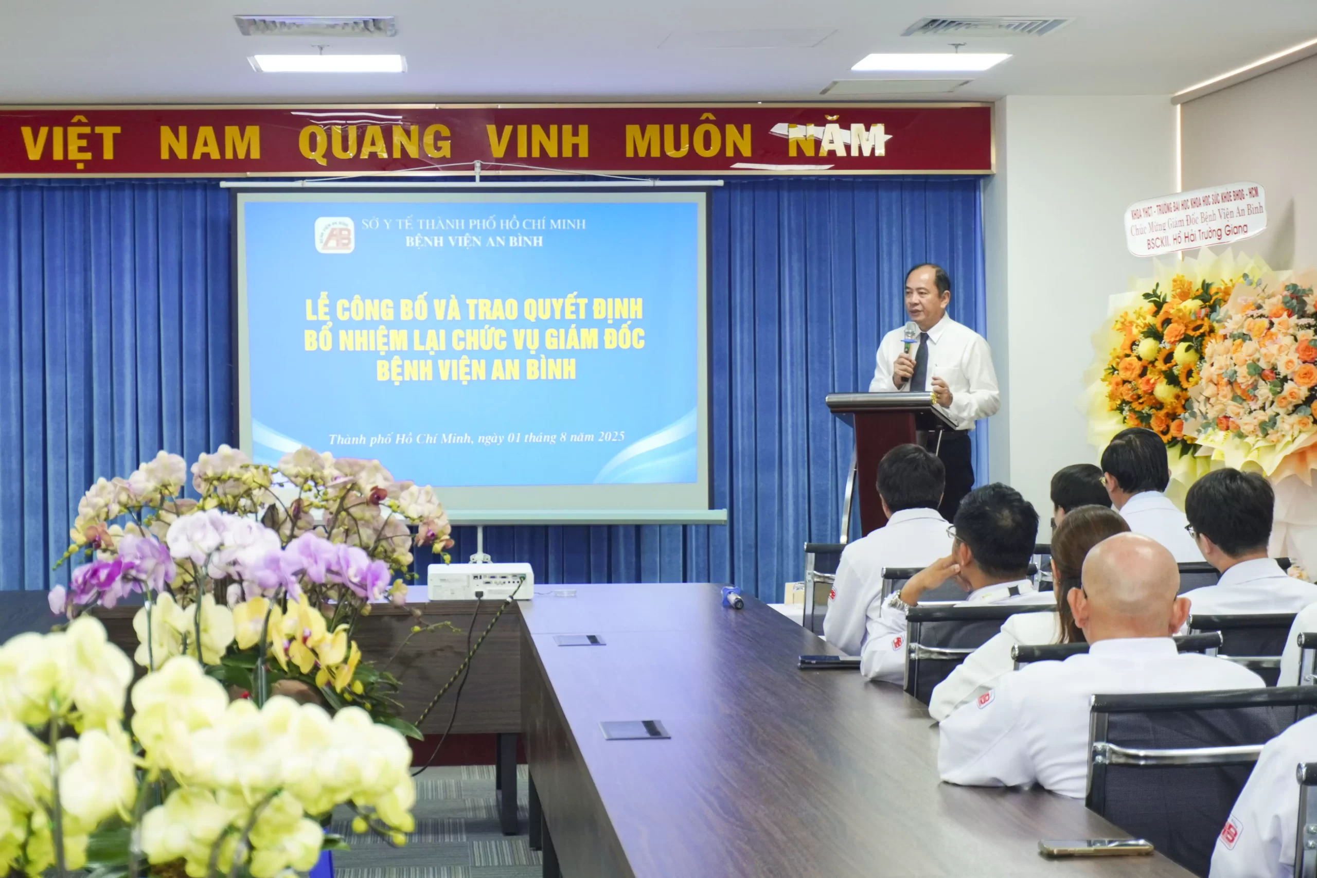 Lễ công bố và trao Quyết định bổ nhiệm lại chức vụ Giám đốc Bệnh viện An Bình
