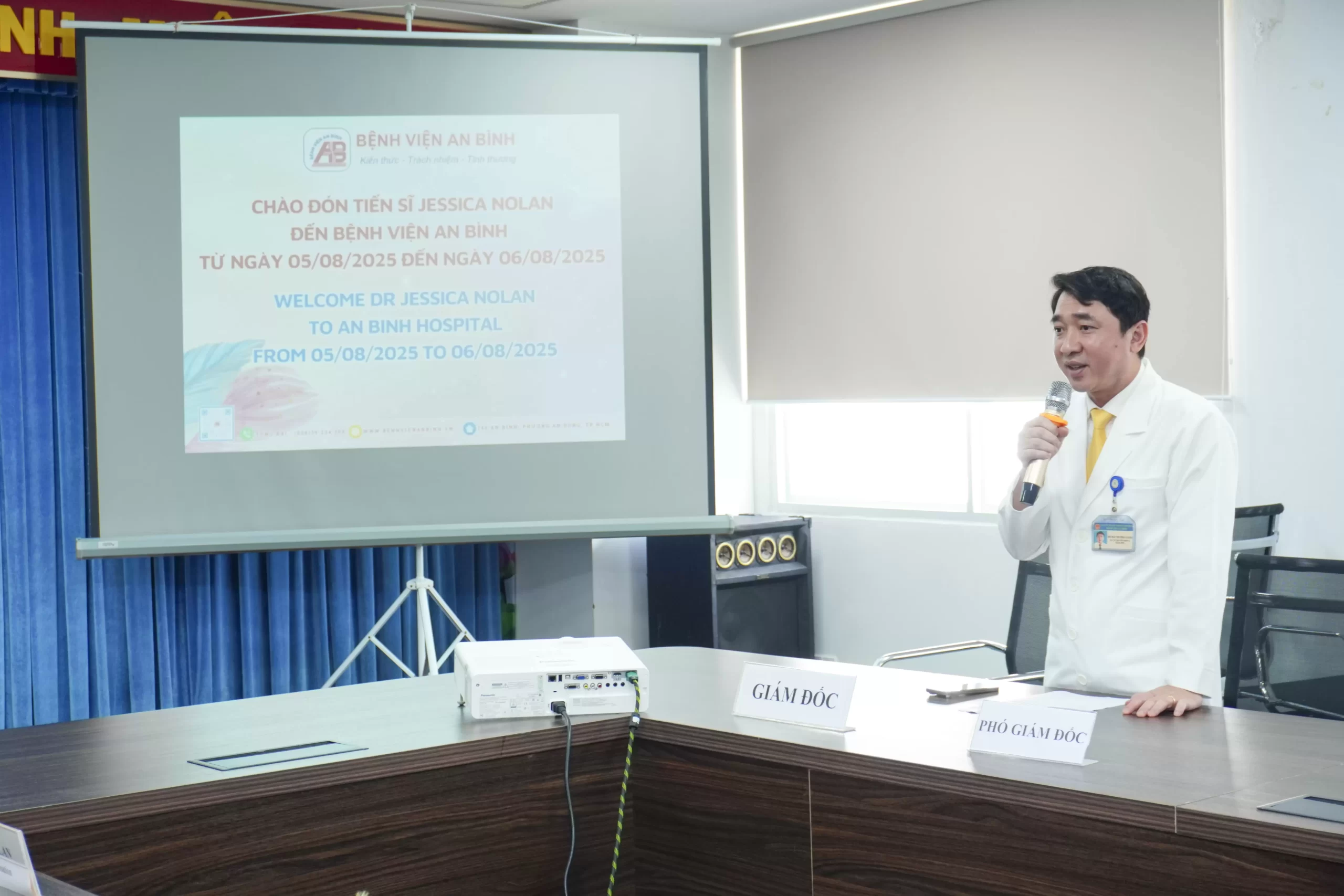 Chuyên gia Tổ chức Đột quỵ Thế giới (WSO) đến thăm và làm việc tại Bệnh viện An Bình – Đánh giá thí điểm các tiêu chí phục hồi chức năng sau đột quỵ