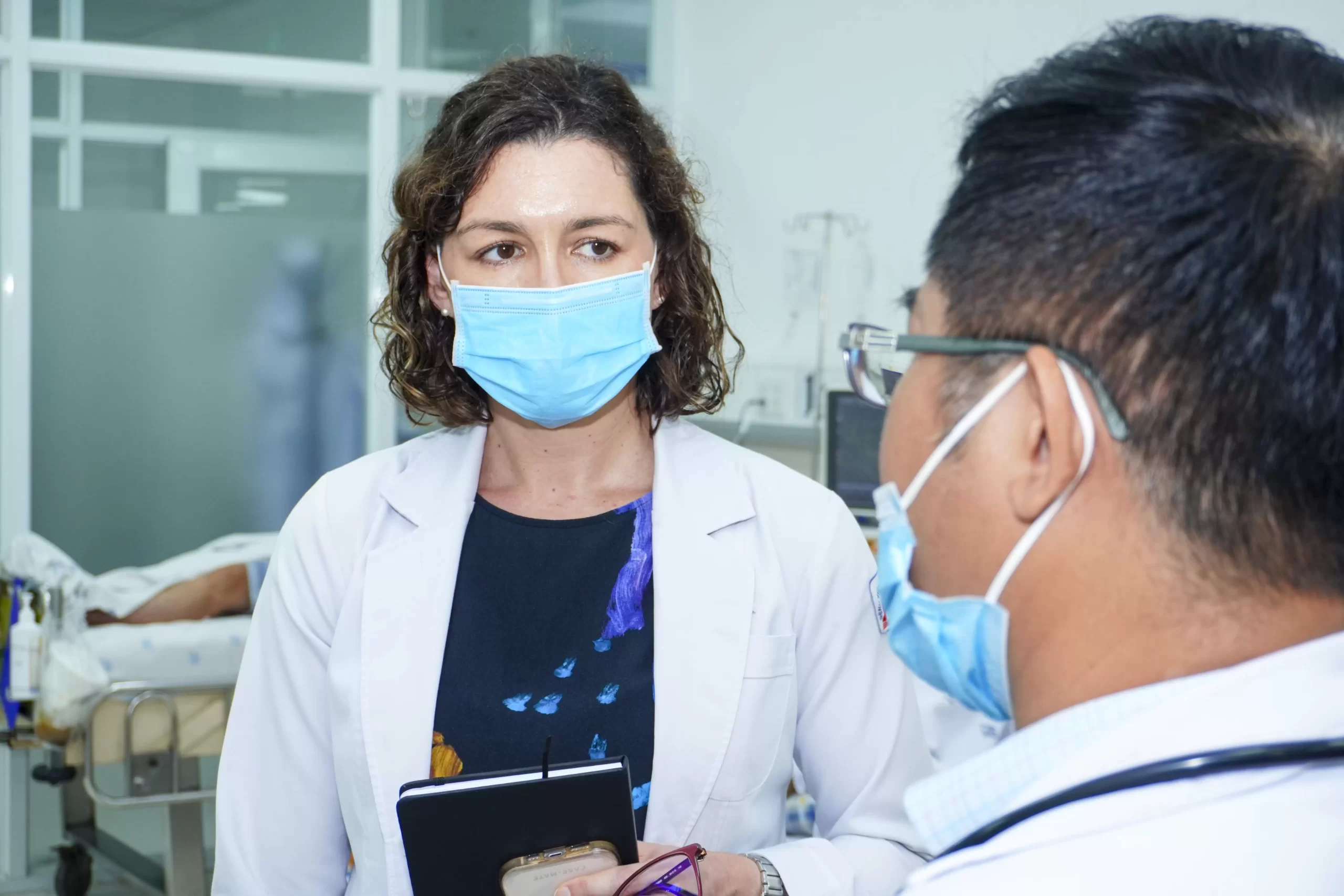 Chuyên gia Tổ chức Đột quỵ Thế giới (WSO) đến thăm và làm việc tại Bệnh viện An Bình – Đánh giá thí điểm các tiêu chí phục hồi chức năng sau đột quỵ