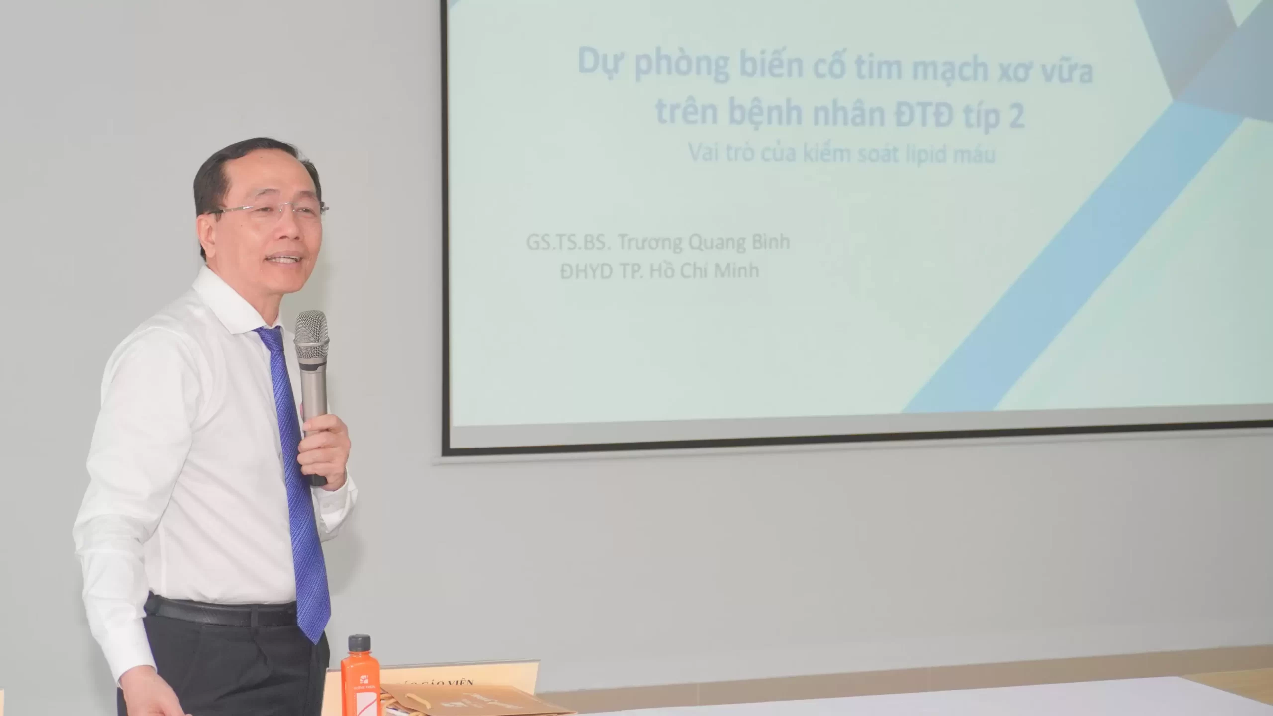 Bệnh viện An Bình tổ chức sinh hoạt chuyên đề “Quản lý toàn diện đa yếu tố nguy cơ trên bệnh nhân Đái tháo đường típ 2”