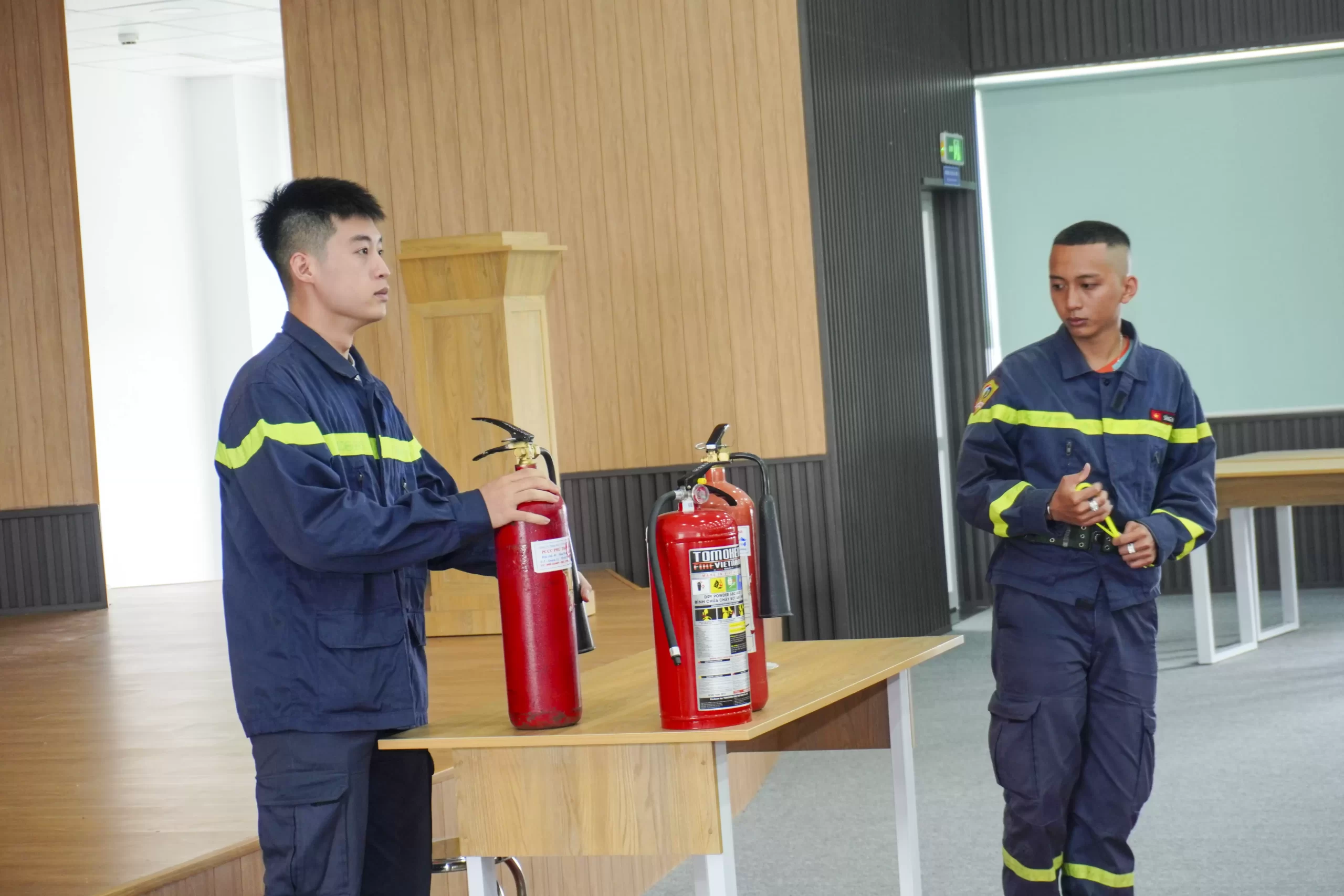 Huấn luyện và diễn tập phòng cháy chữa cháy và cứu nạn cứu hộ năm 2025 tại Bệnh viện An Bình.