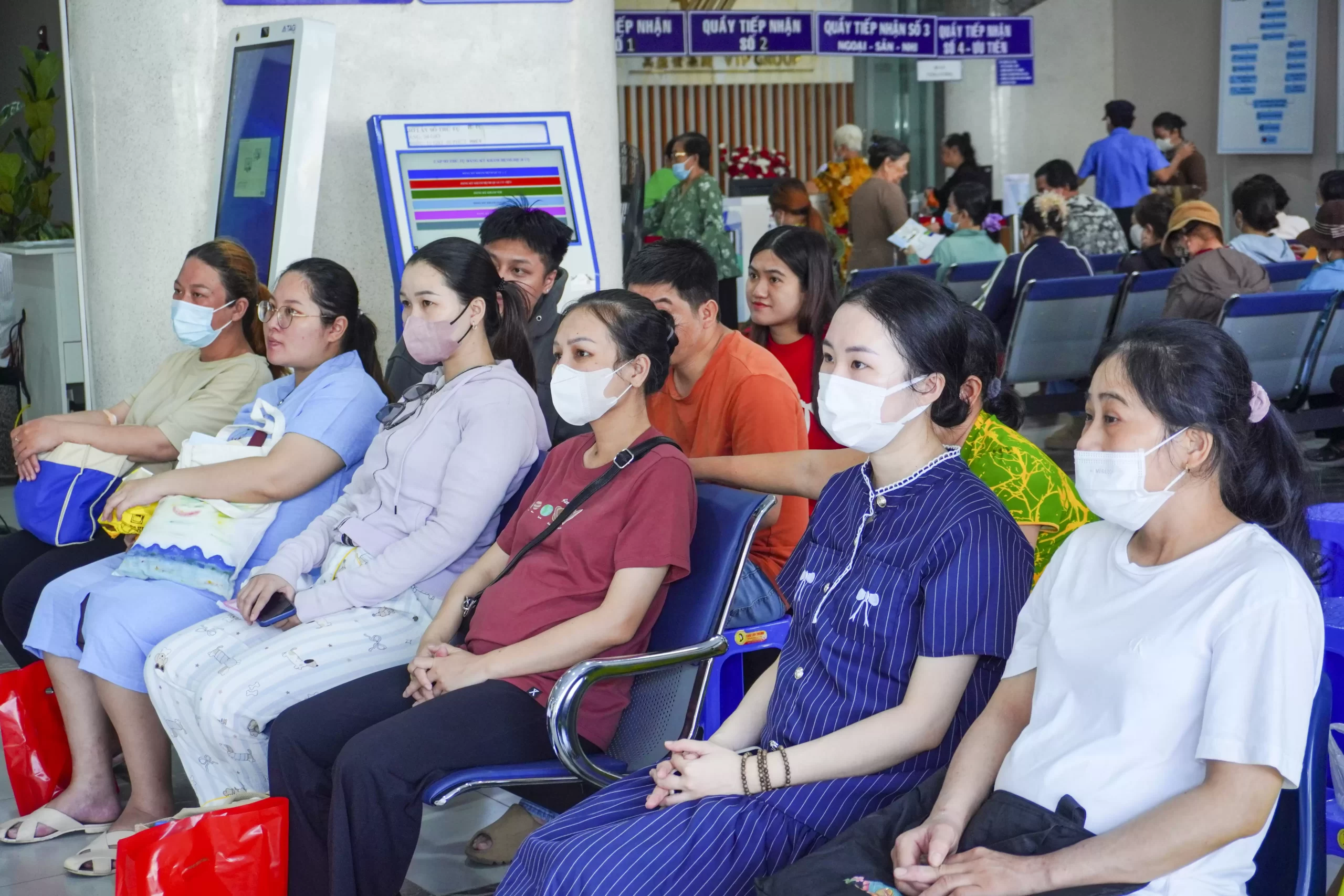 Lớp học tiền sản tháng 10 – Bệnh viện An Bình. Chủ đề “Dấu hiệu chuyển dạ và kỹ năng vượt cạn an toàn”
