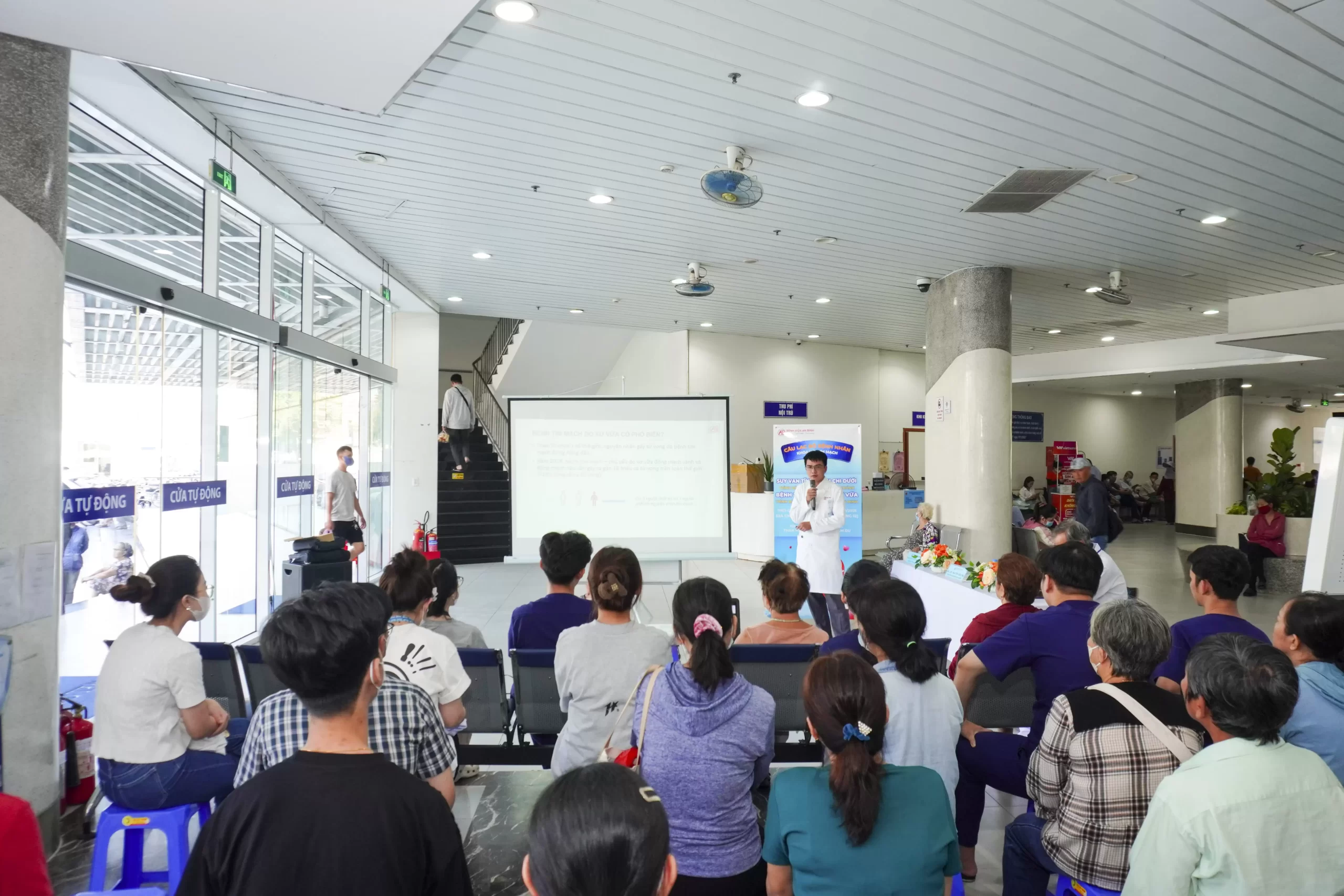 Sinh hoạt Câu lạc bộ tim mạch tháng 10 – Cùng chăm sóc trái tim khỏe mạnh.