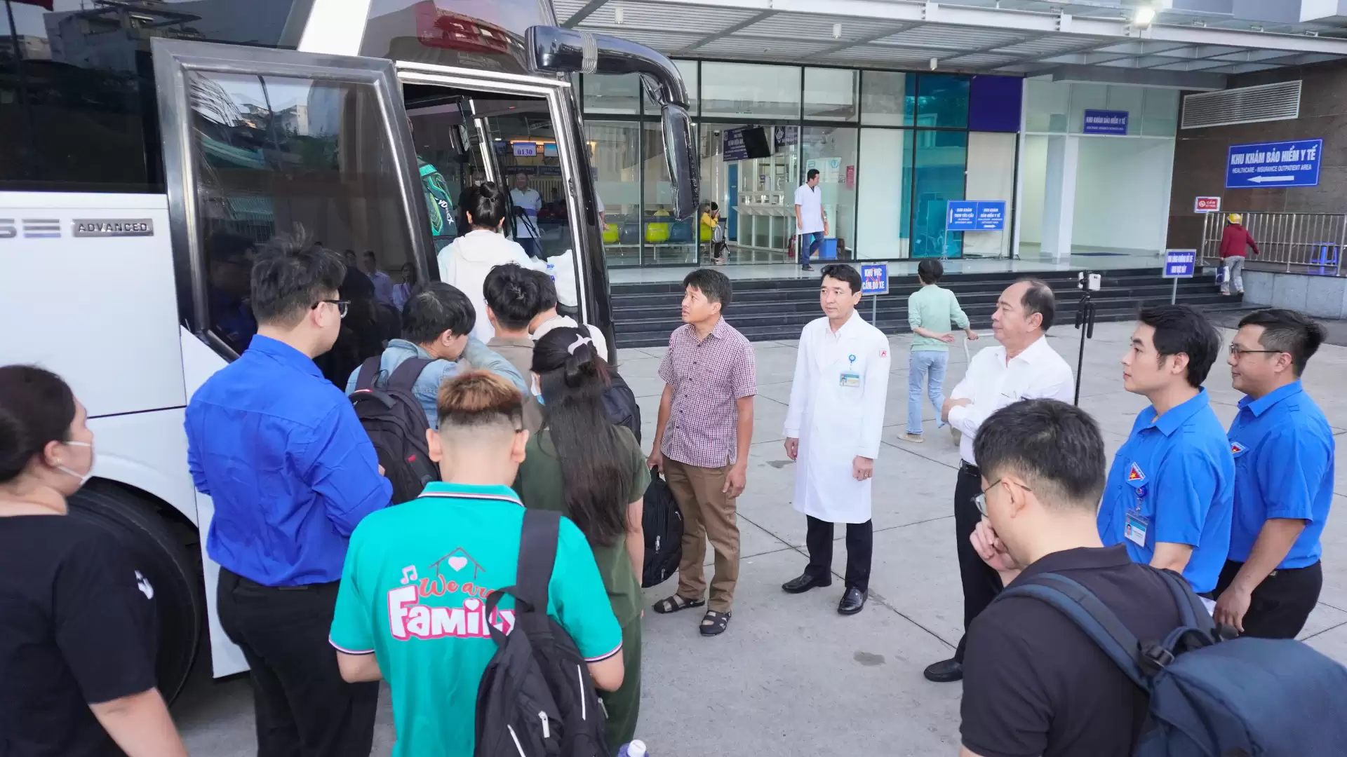 Bệnh viện An Bình chung tay hỗ trợ đồng bào miền Nam Trung Bộ mùa bão, lũ năm 2025