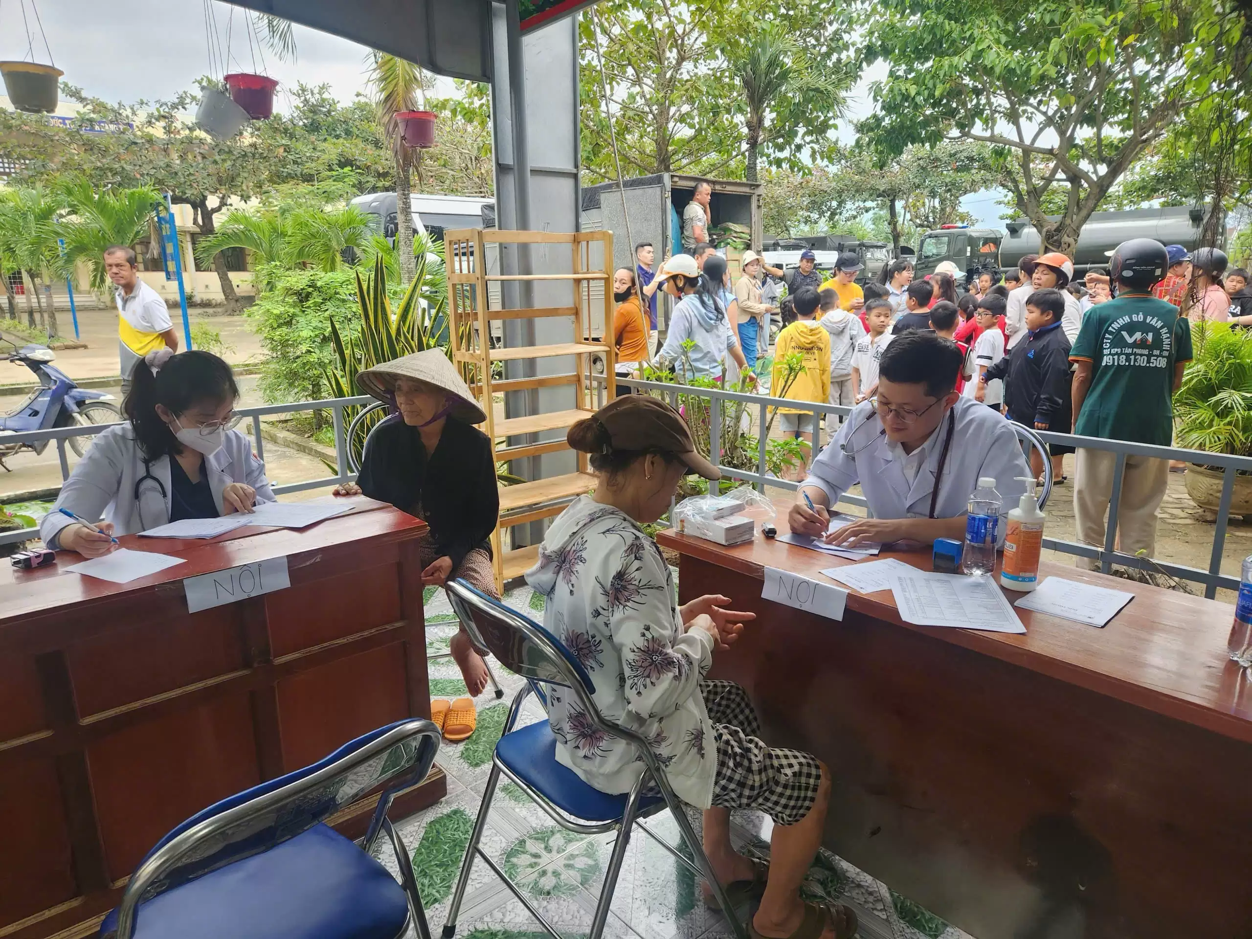 Đoàn công tác số 03 (Sở Y tế TPHCM) hoàn thành nhiệm vụ chi viện y tế vùng lũ