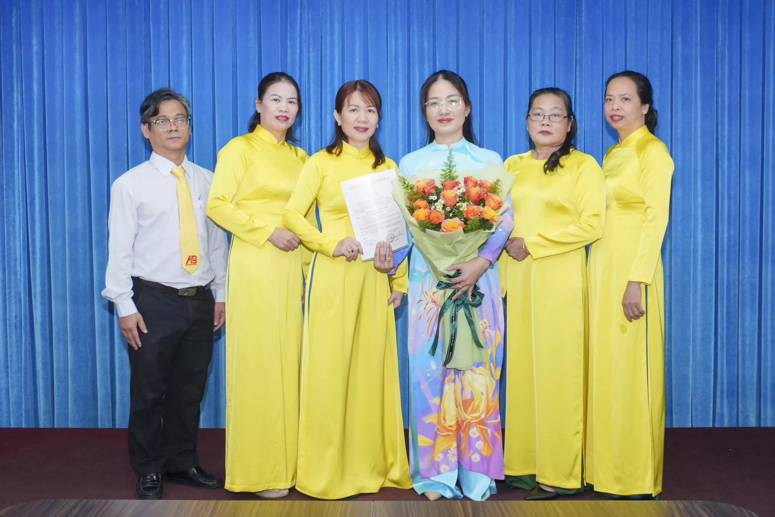 Lễ Kết nạp Đảng viên Chi bộ Phòng Tài chính – Kế toán ngày 12/12/2025