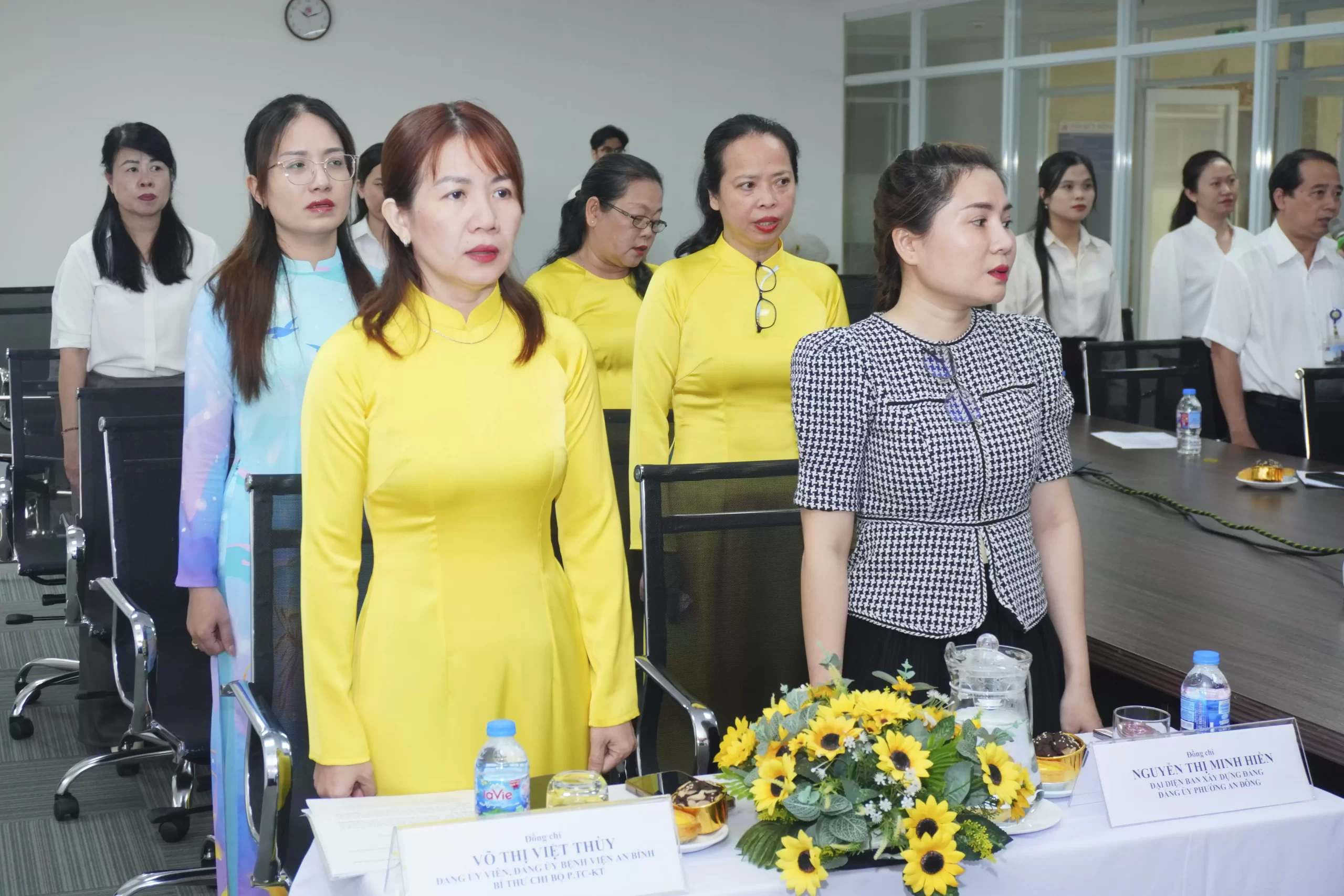 Lễ Kết nạp Đảng viên Chi bộ Phòng Tài chính – Kế toán ngày 12/12/2025