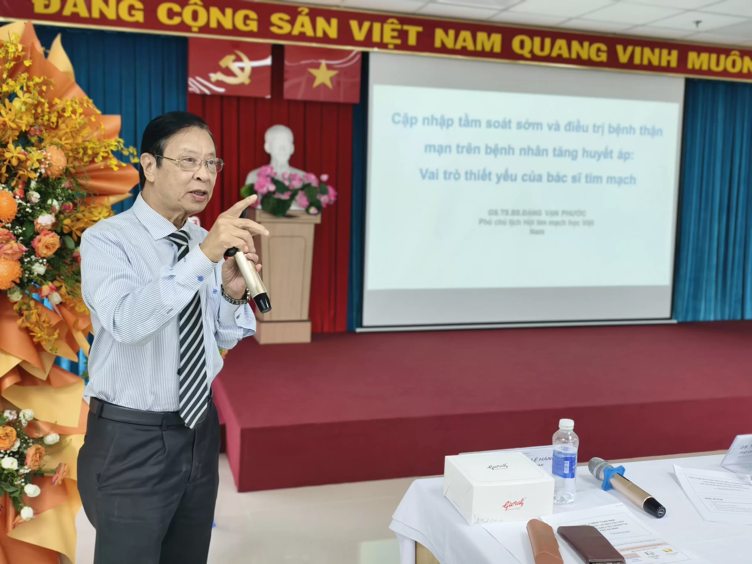 Bệnh viện An Bình tổ chức buổi sinh hoạt chuyên đề “Tối ưu quản lý bệnh thận mạn: Rào cản thực hành và các giải pháp toàn diện.