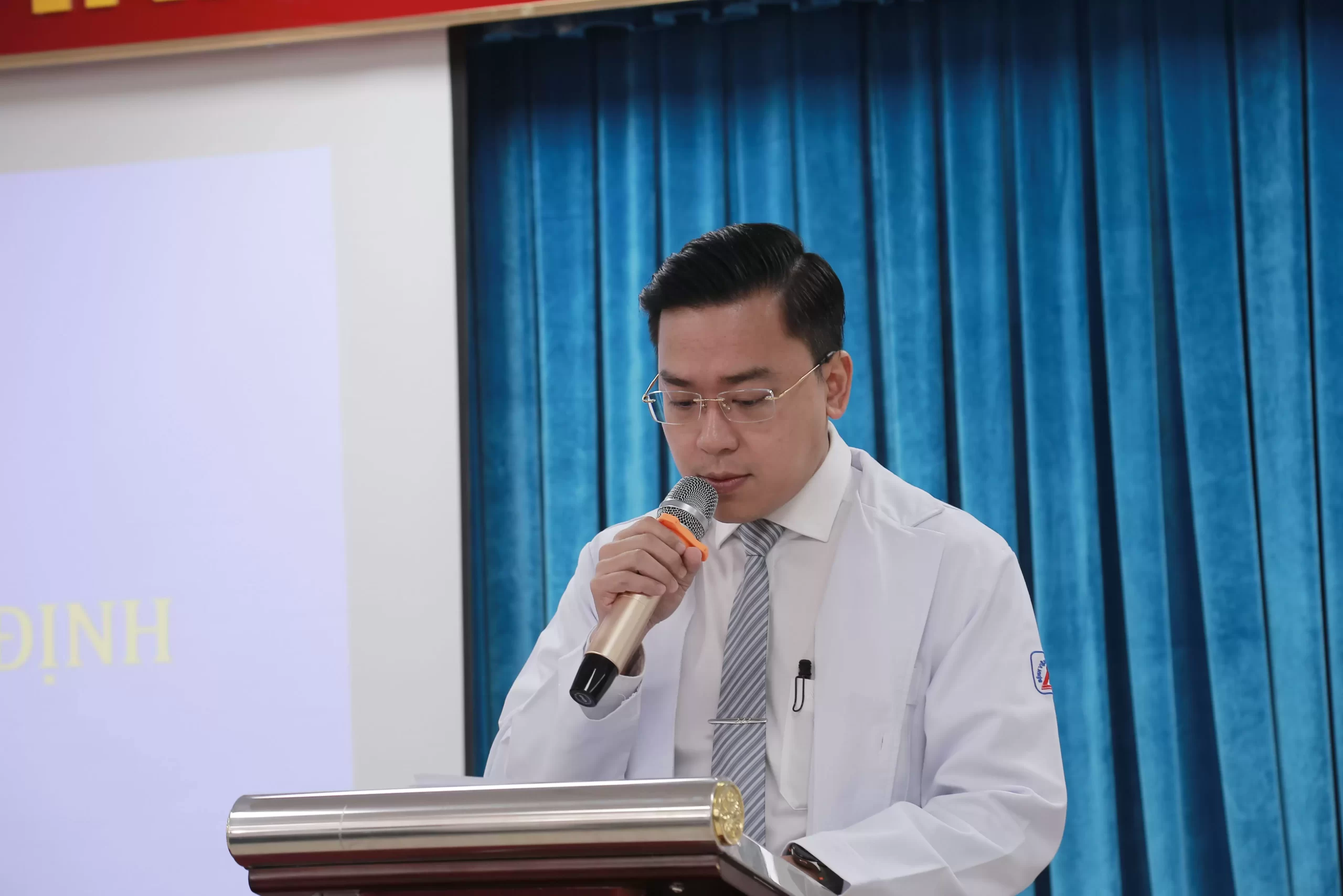 Bệnh viện An Bình tổ chức lễ công bố và trao quyết định bổ nhiệm, bổ nhiệm lại 01/12/2025