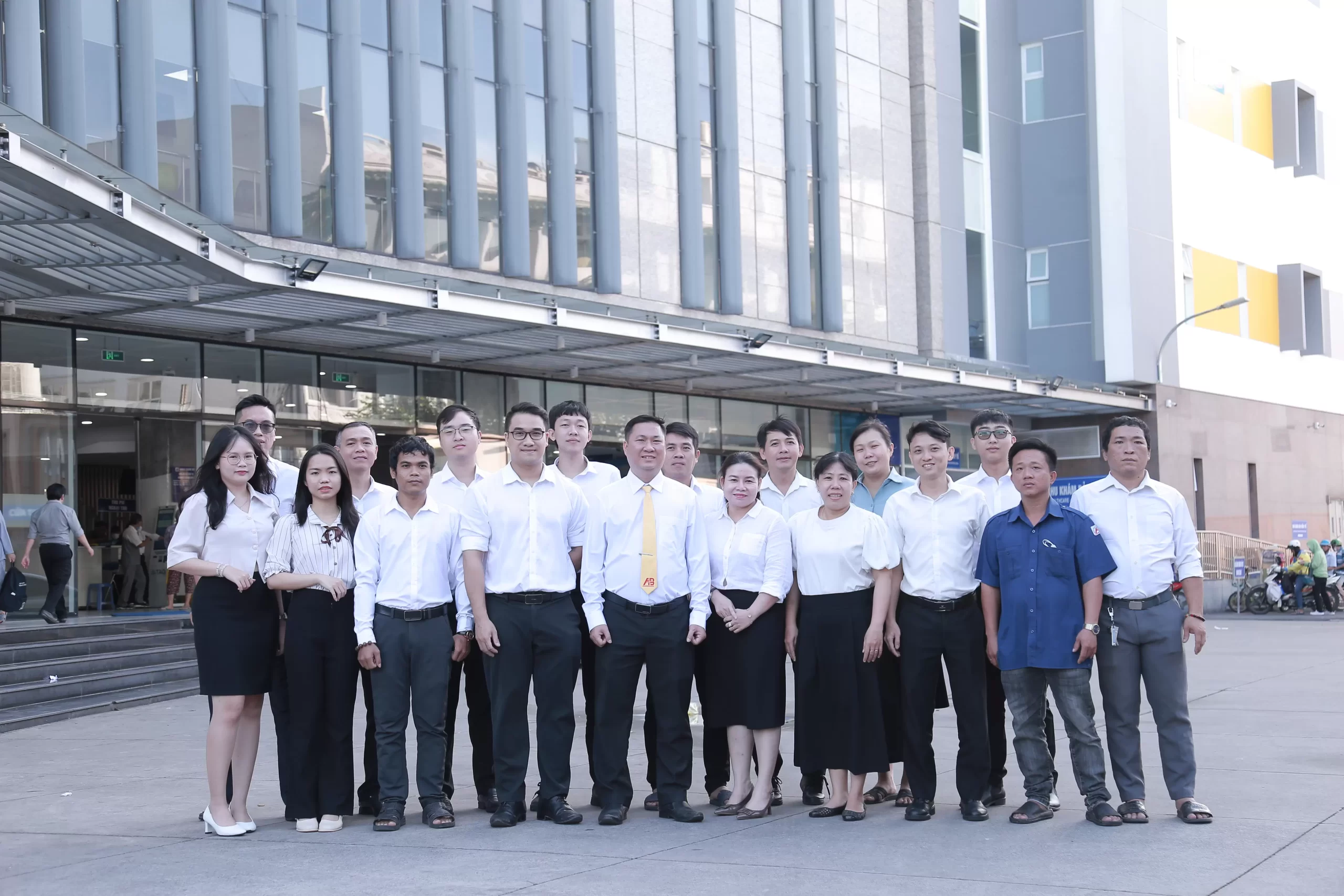 PHÒNG VẬT TƯ – TRANG THIẾT BỊ Y TẾ