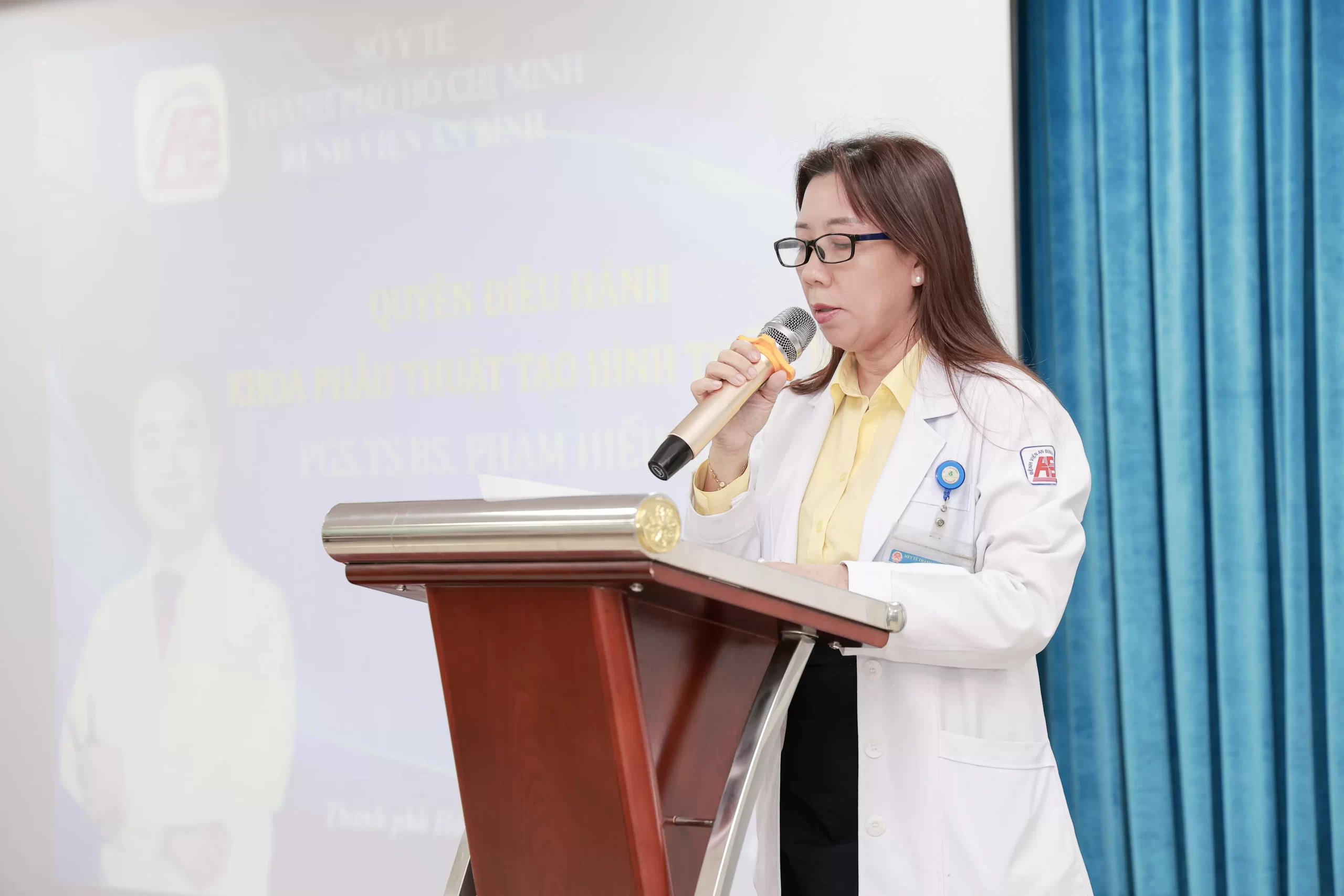 Lễ công bố và trao Quyết định Quyền Điều hành Khoa Phẫu thuật tạo hình thẩm mỹ