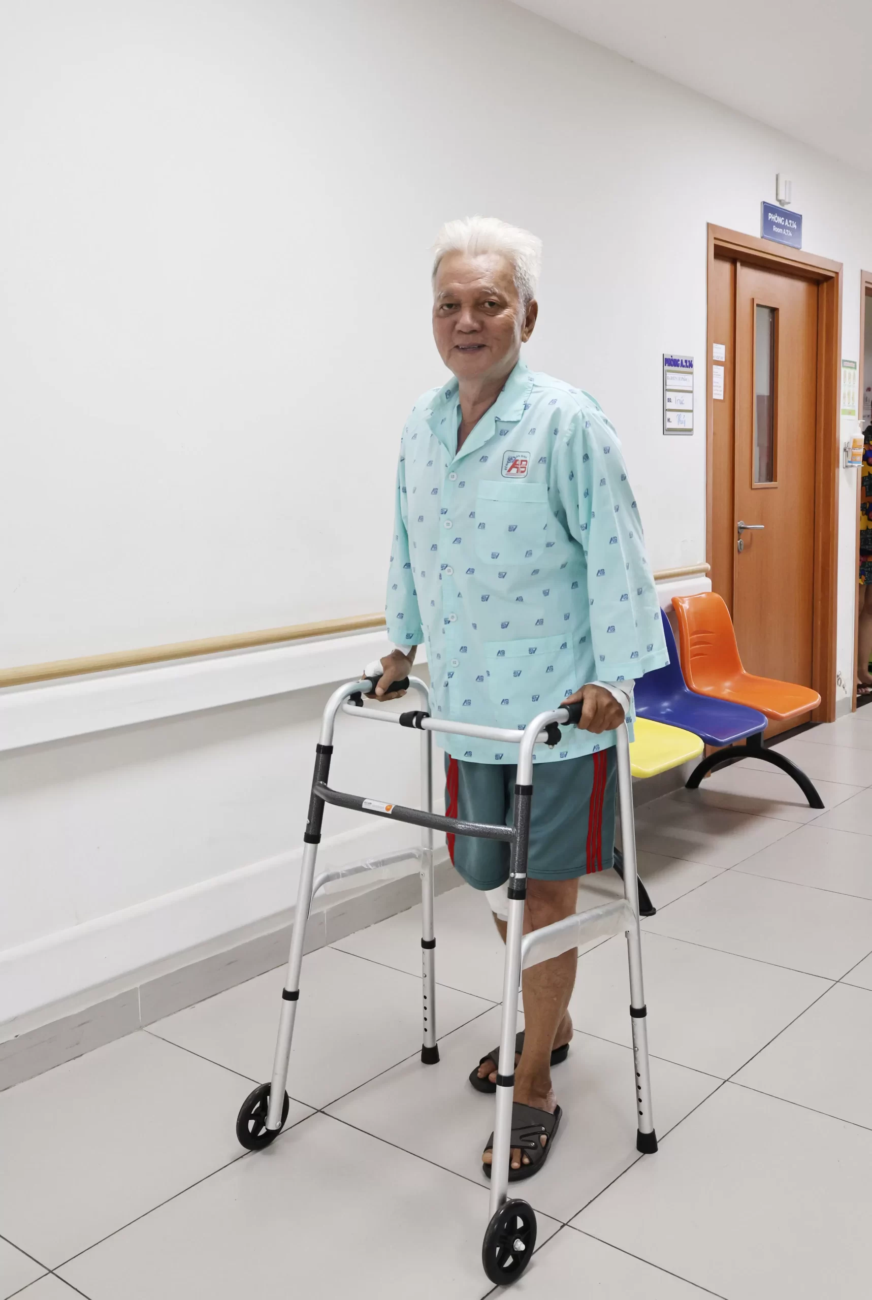 Một người lính, hai lần được nâng bước