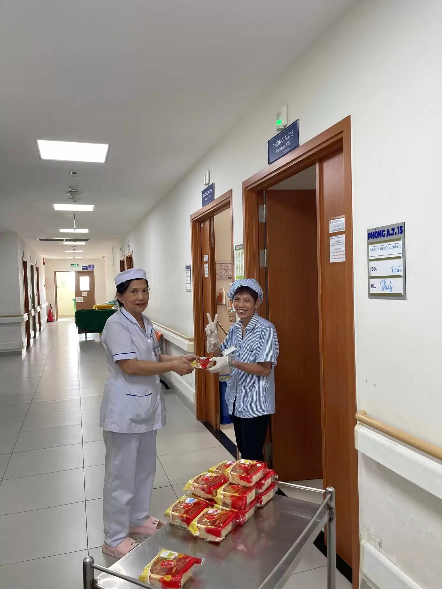 Trung thu tại Bệnh viện An Bình – Khi yêu thương được trao đi từ những điều nhỏ bé