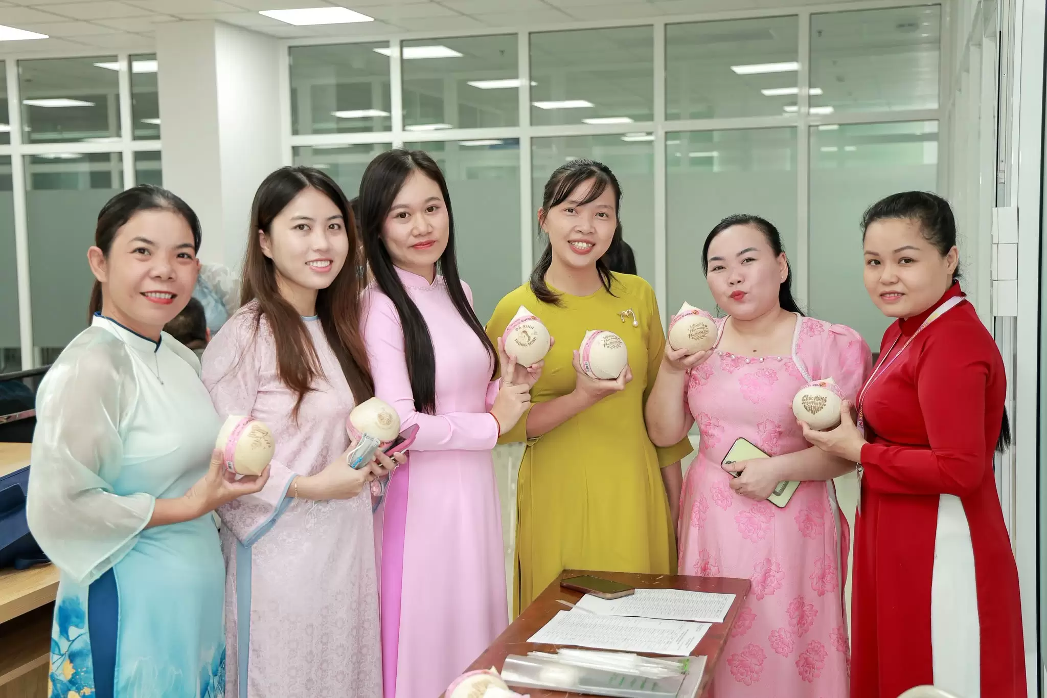 Bệnh viện An Bình kỷ niệm Ngày Phụ nữ Việt Nam 20/10 với hội thi “Sắc hoa Tháng Mười”